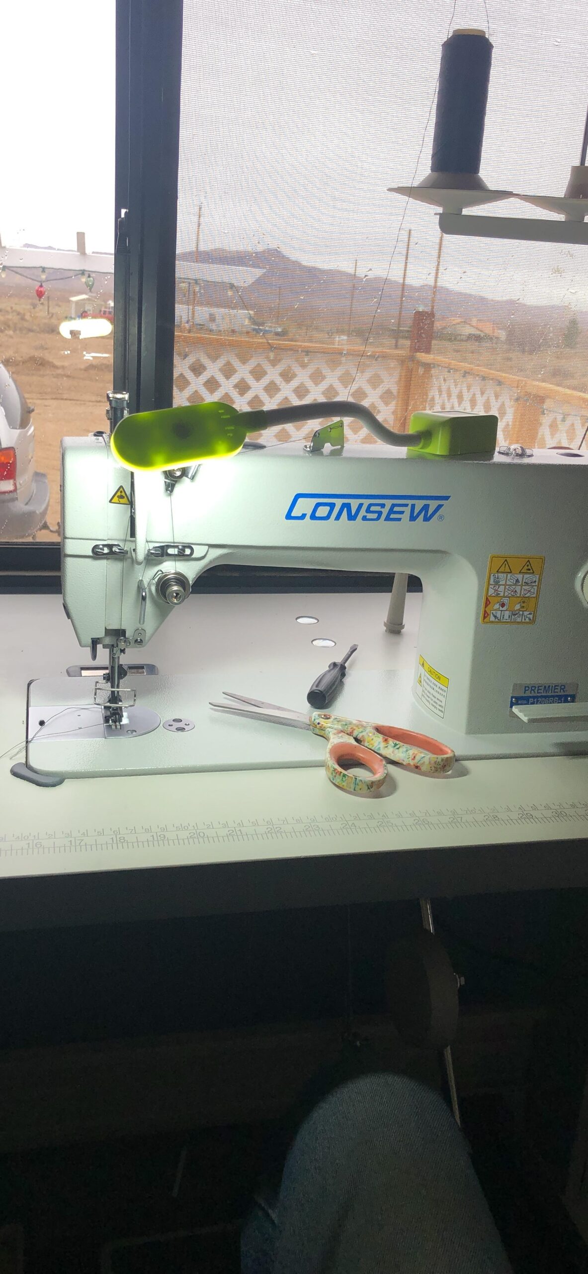 Consew upholstery Walking Foot Industrial Sewing Machine with Table and Servo Motor Drop Feed, Needle Feed, Walking Foot, Lockstitch Machine customer photo 1