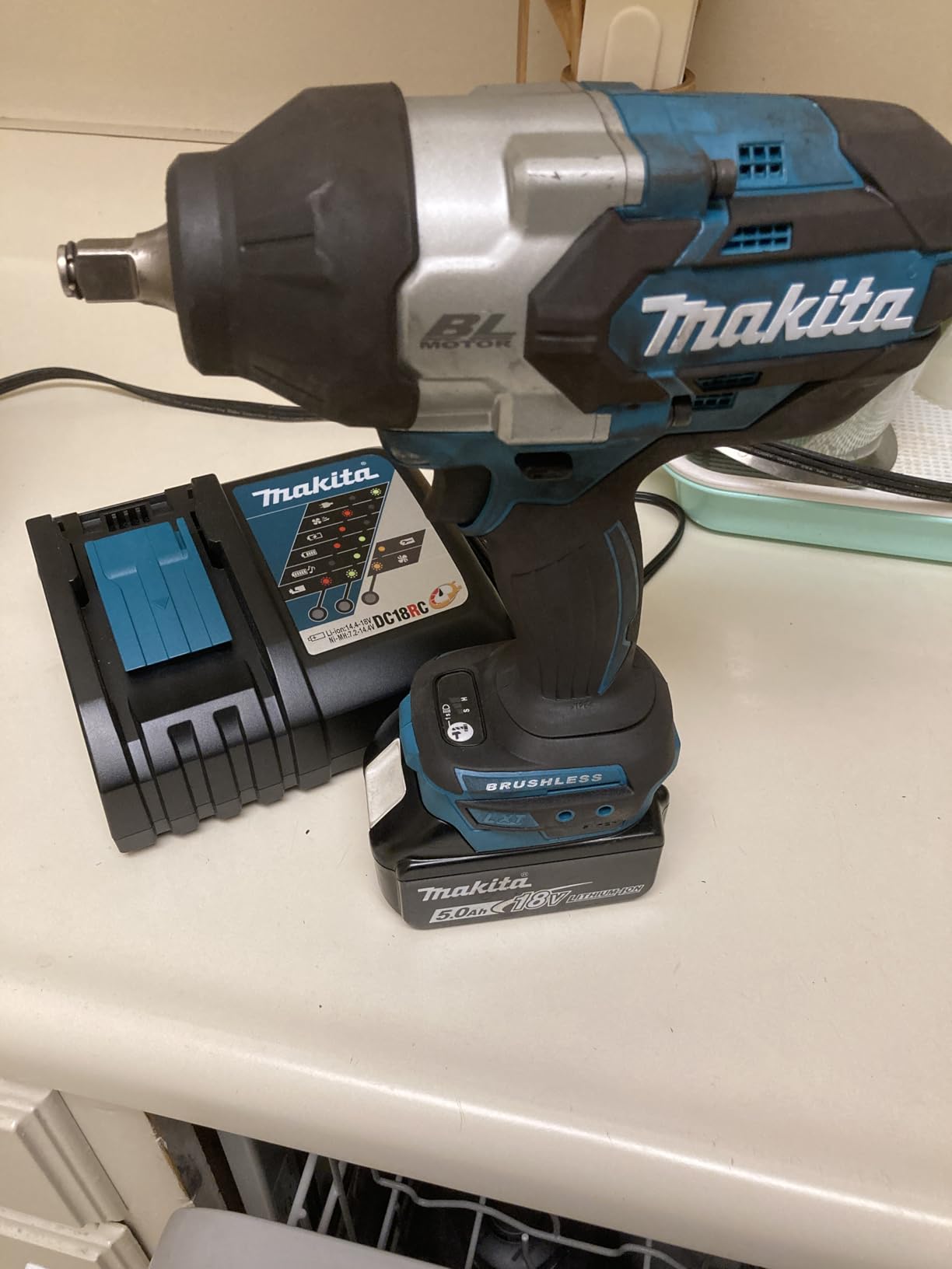 Makita XWT08Z 18V LXT Lithium-Ion Brushless Cordless High-Torque 1/2