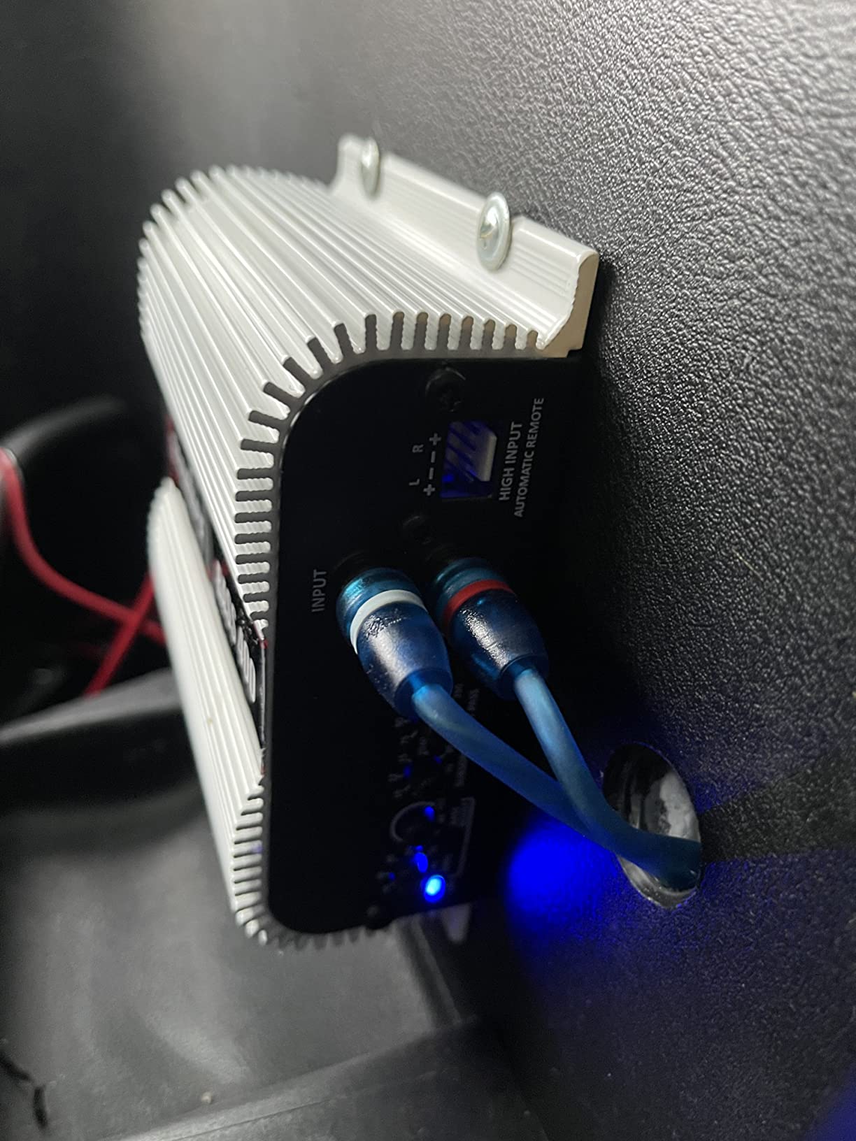 Taramps Bass 400 2 Ohms Monoblock Amplifier 400 Watts Rms 1 Channel 14.4VDC Out Power Full Range, Great for Sub/Bass - Rca/High Level Input, Car Audio customer photo 2