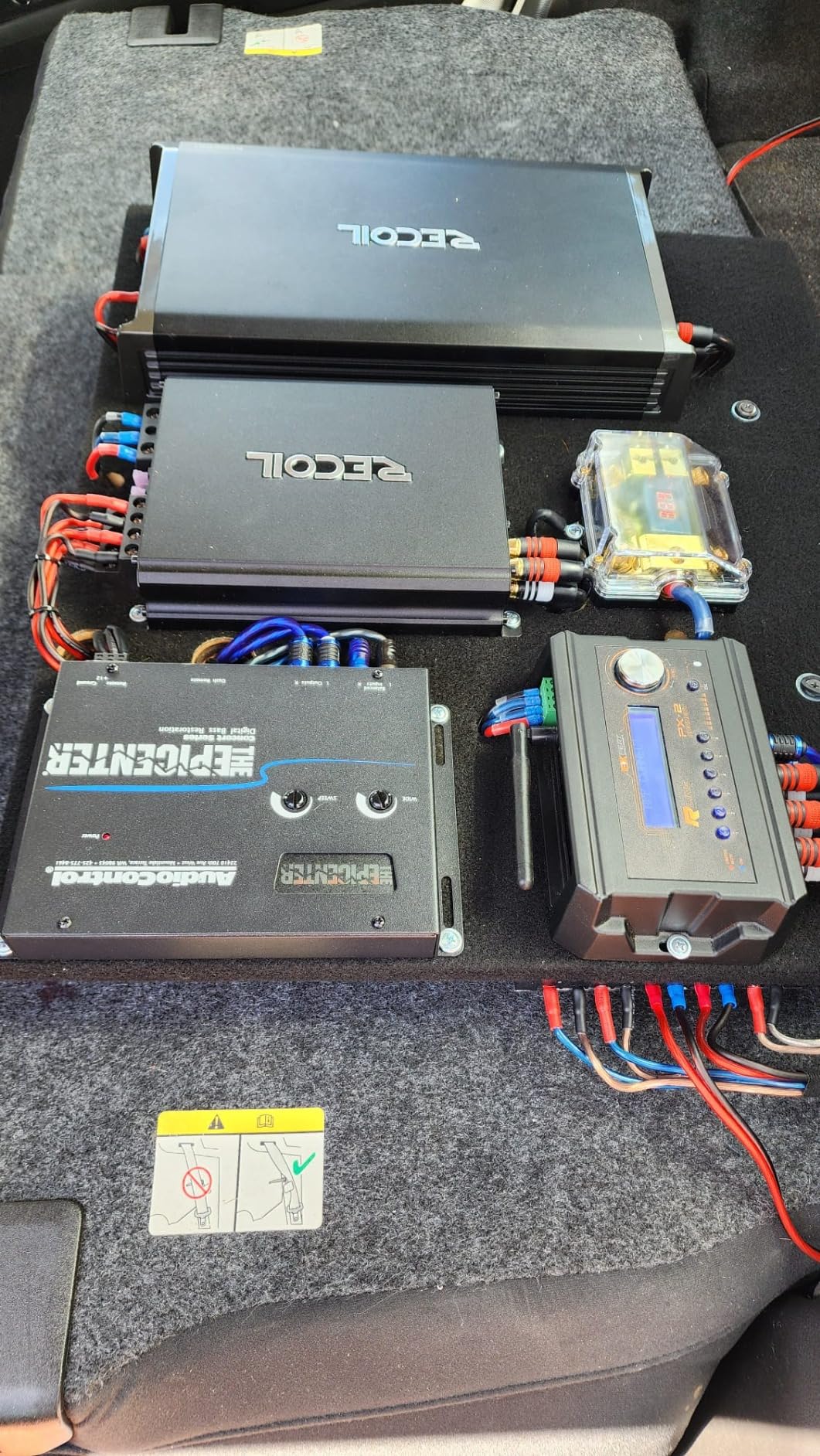 AudioControl EPICENTER Digital Bass Restoration Control Processor, Car Audio Bass Booster Enhancer with Wired Remote Control (Black) customer photo 2