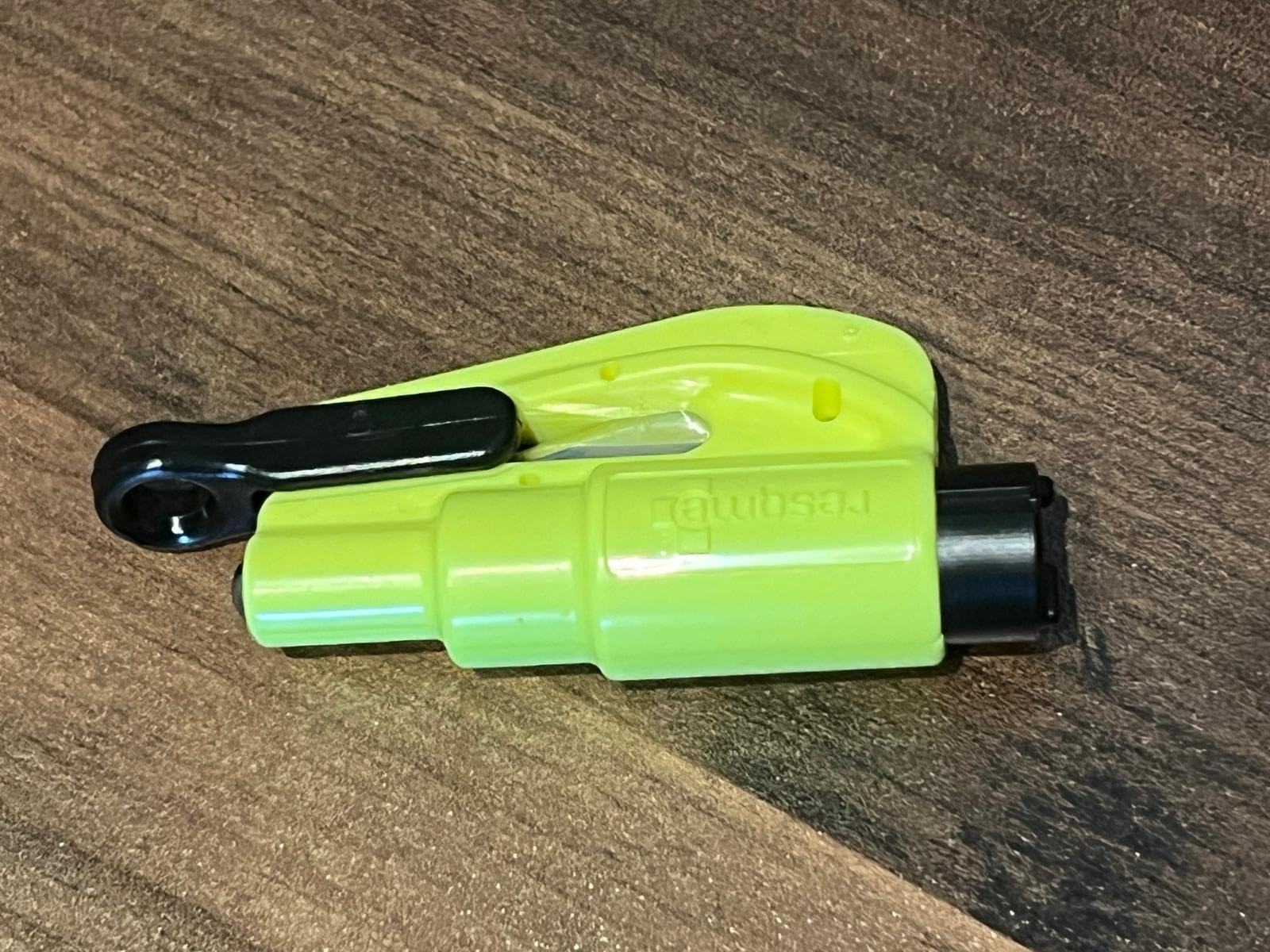 Resqme Pack of 2, The Original Emergency Keychain Car Escape Tool, 2-in-1 Seatbelt Cutter and Window Breaker, Made in USA, Safety Yellow customer photo 2