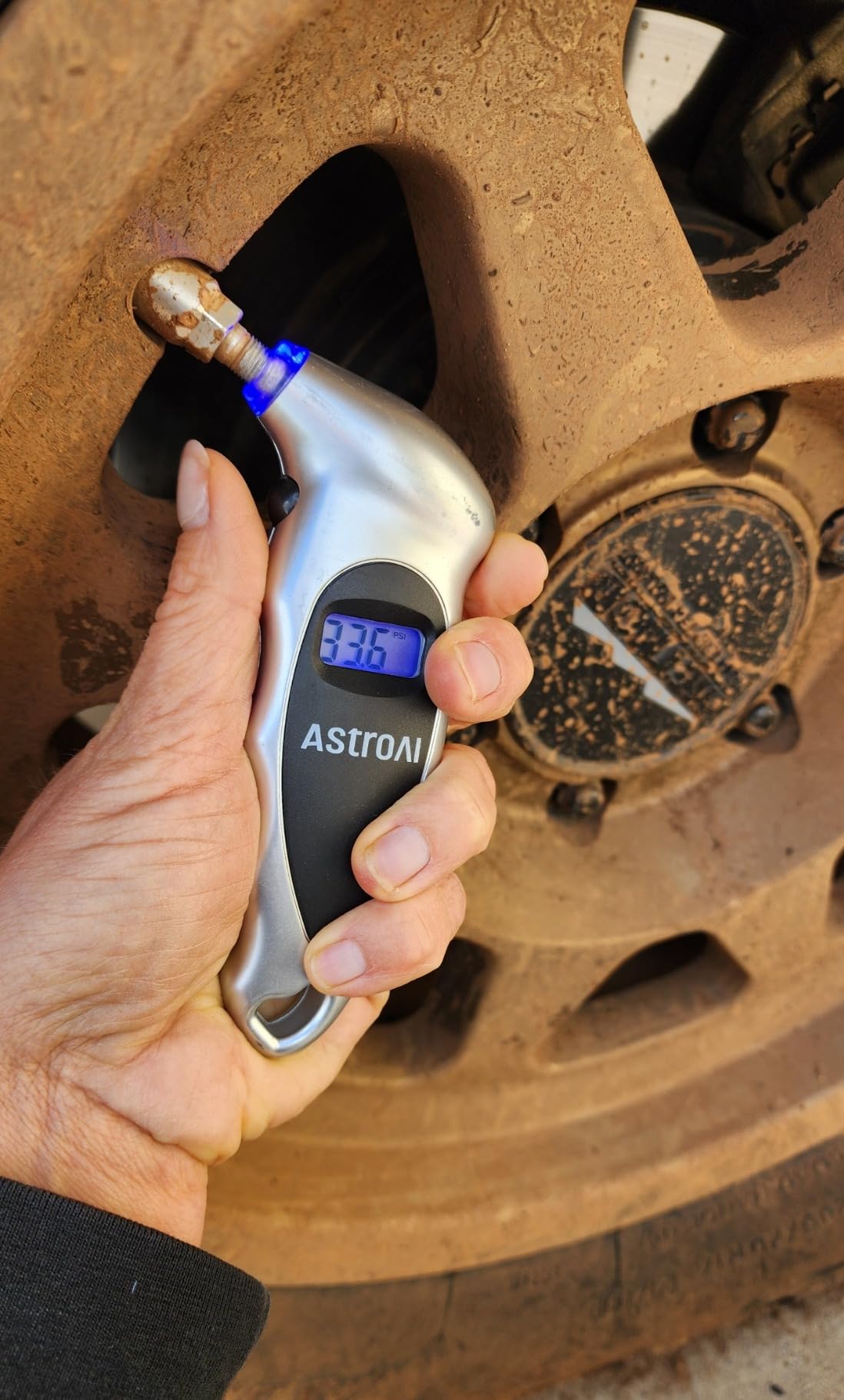 AstroAI Digital Tire Pressure Gauge 0-150PSI Calibrated to ANSI B40.7 +/-1PSI, Accurate in 0.1 Increments, 4 Units for Car Truck Bicycle with Backlight LCD, Silver customer photo 1