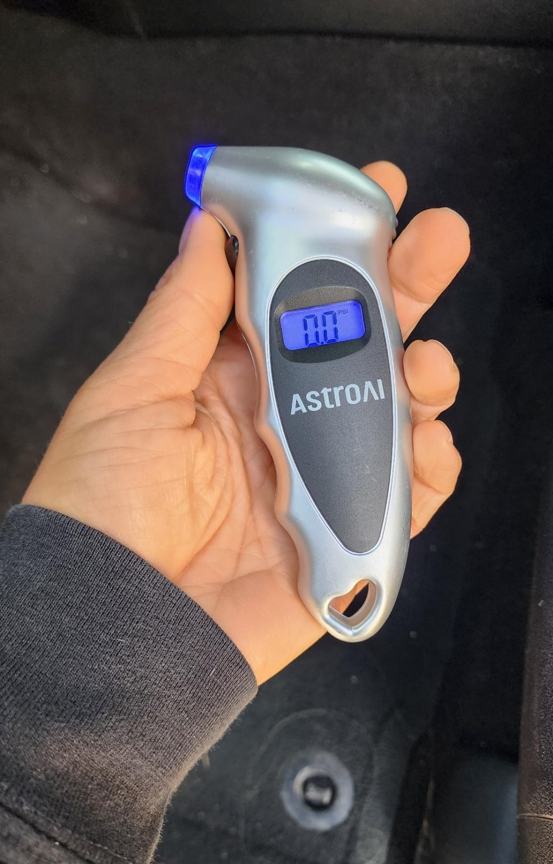 AstroAI Digital Tire Pressure Gauge 0-150PSI Calibrated to ANSI B40.7 +/-1PSI, Accurate in 0.1 Increments, 4 Units for Car Truck Bicycle with Backlight LCD, Silver customer photo 2