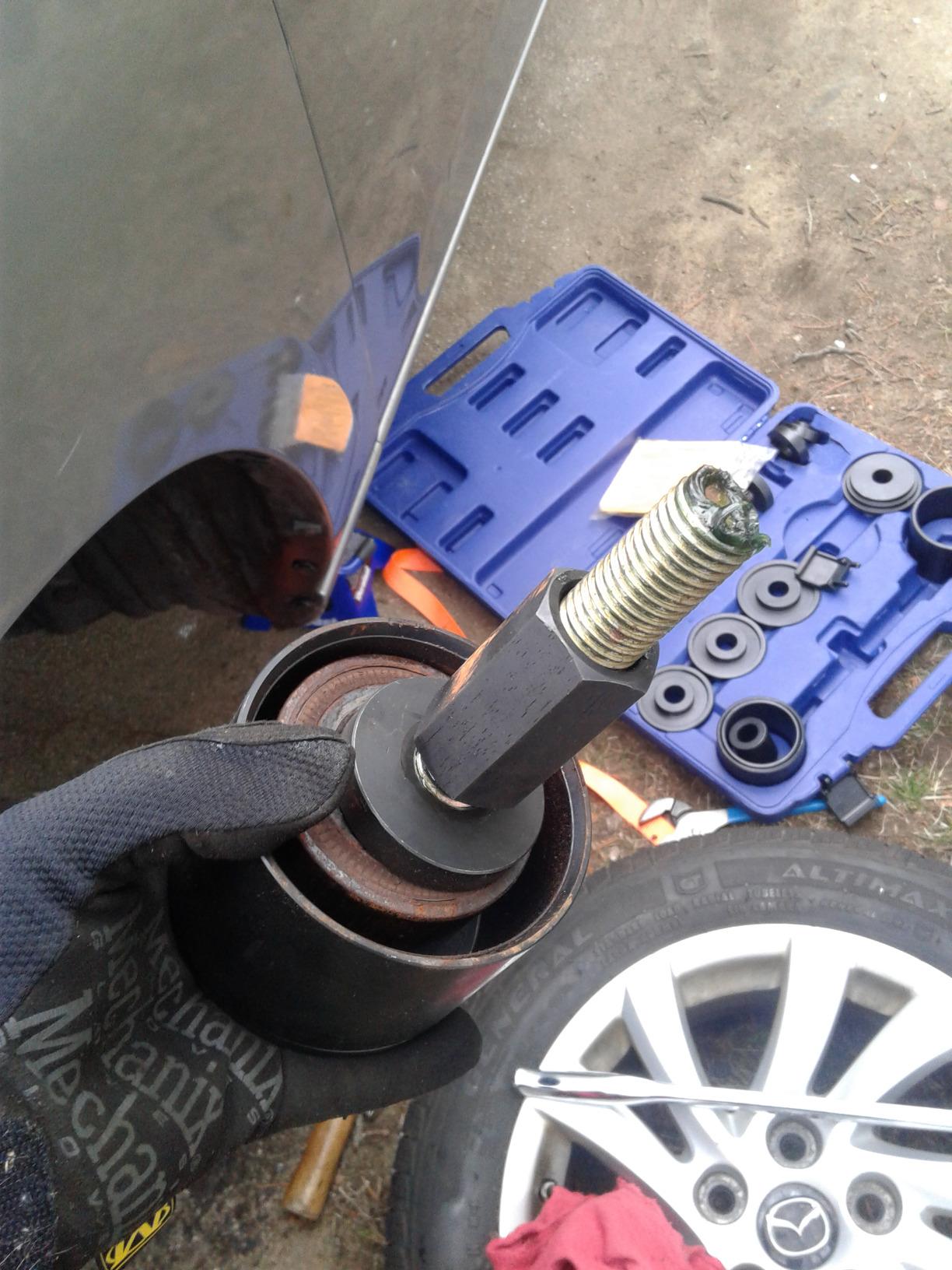 Astro Tools 78825 XL Grade 8 Drive Bolt 25-Piece Master Front Wheel Drive Bearing Puller Removal & Installer Adapter Kit customer photo 2