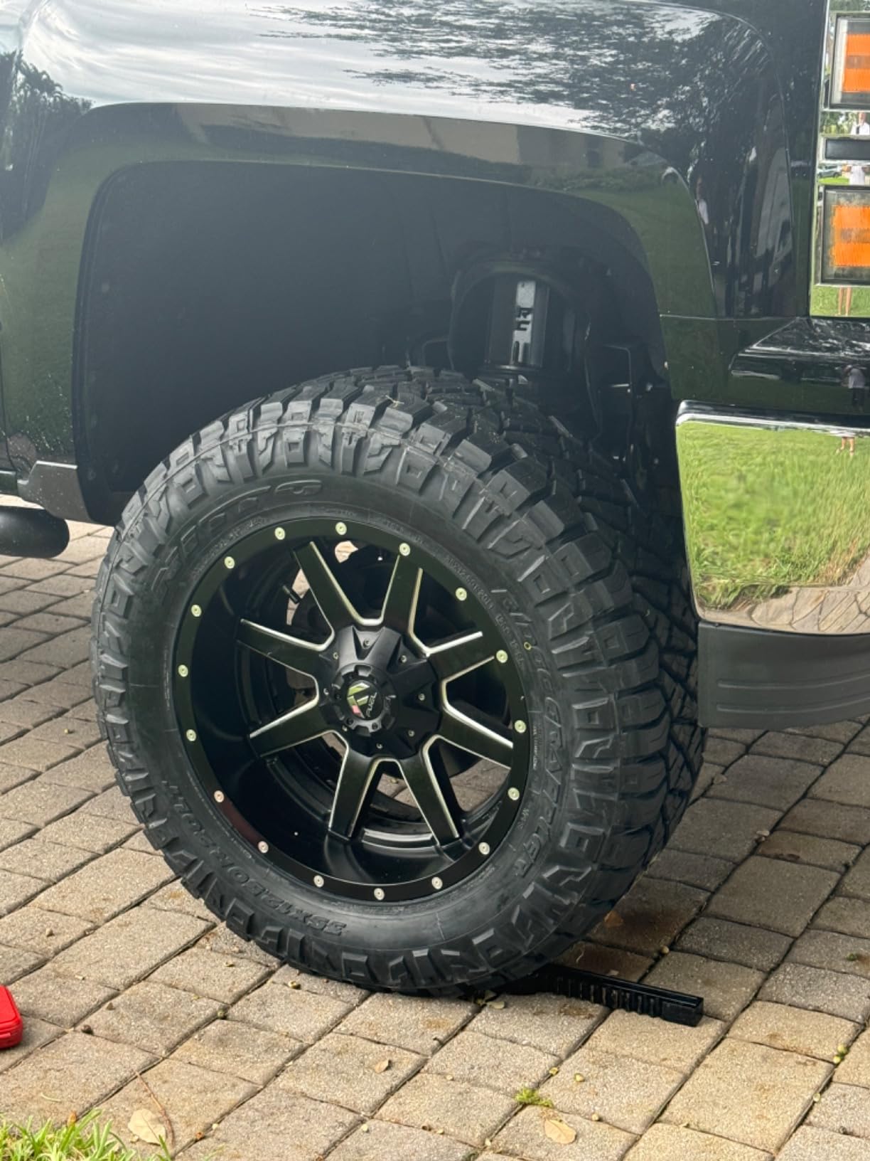 Ridge Grappler All-Season Radial Tire-35x12.50R20LT F 125Q customer photo 1