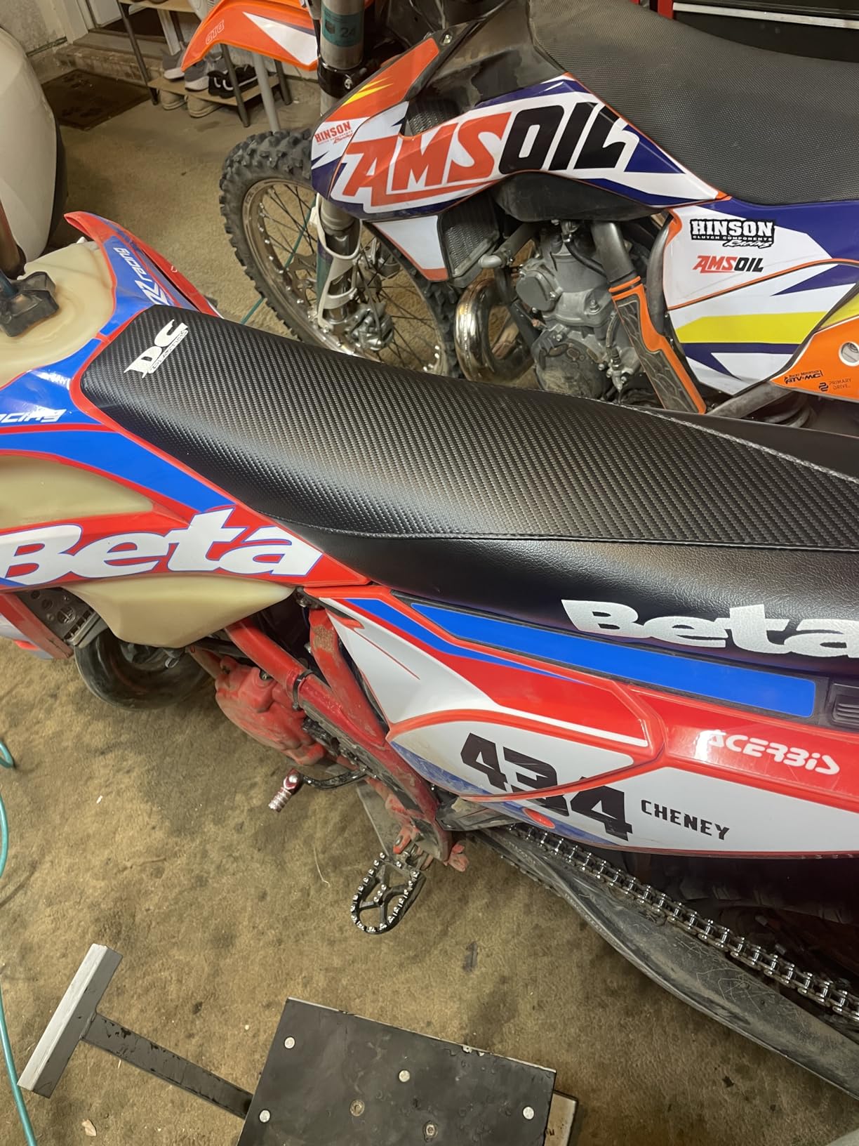 3PLUS HT5014SP Pneumatic 20 Gauge Stapler, T50 Upholstery Stapler, 1/4-Inch to 9/16-Inch customer photo 1