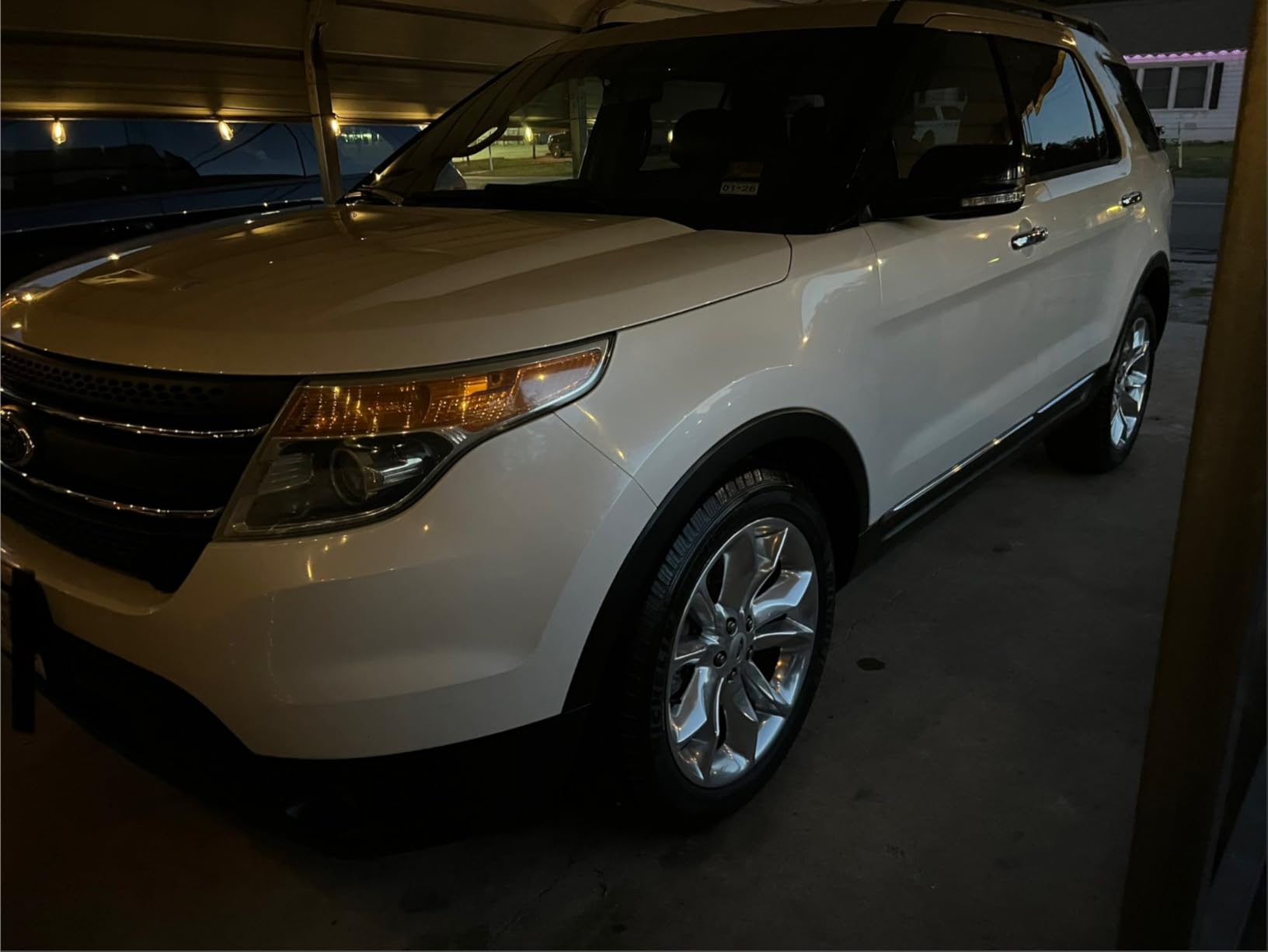 Mothers Speed Tire Shine, 15 oz. Aerosol - Long-Lasting, High-Gloss 'Just Dressed' Finish - No Sling, Browning or Run, Fast & Easy Application - Micro-Emulsion Resins, Premium Silicones (16915) customer photo 1