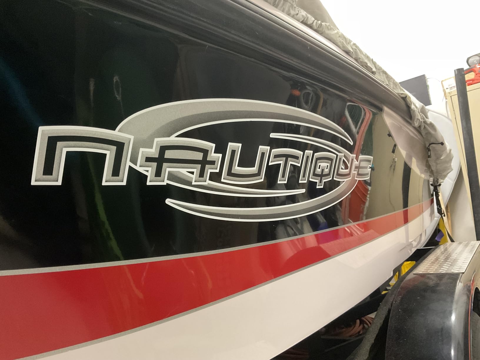 3M Perfect-It Gelcoat Medium Cutting Compound + Wax, 36106, 1 Quart, One-Step Process, P1500 and Finer Scratches, Fiberglass Oxidation Remover for Boats and RVs customer photo 2