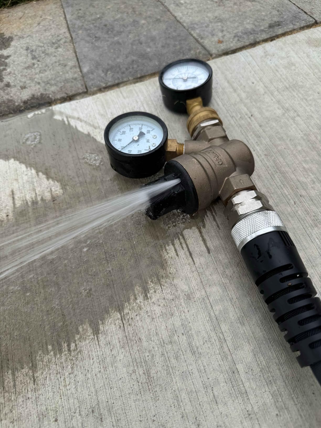 Camco Adjustable RV Water Pressure Regulator - Lead-Free Brass | Help Stop Damage to RV Appliances, Plumbing Fixtures & Hoses - Features Standard Garden Hose Threads for Easy Hookup (40058) customer photo 1