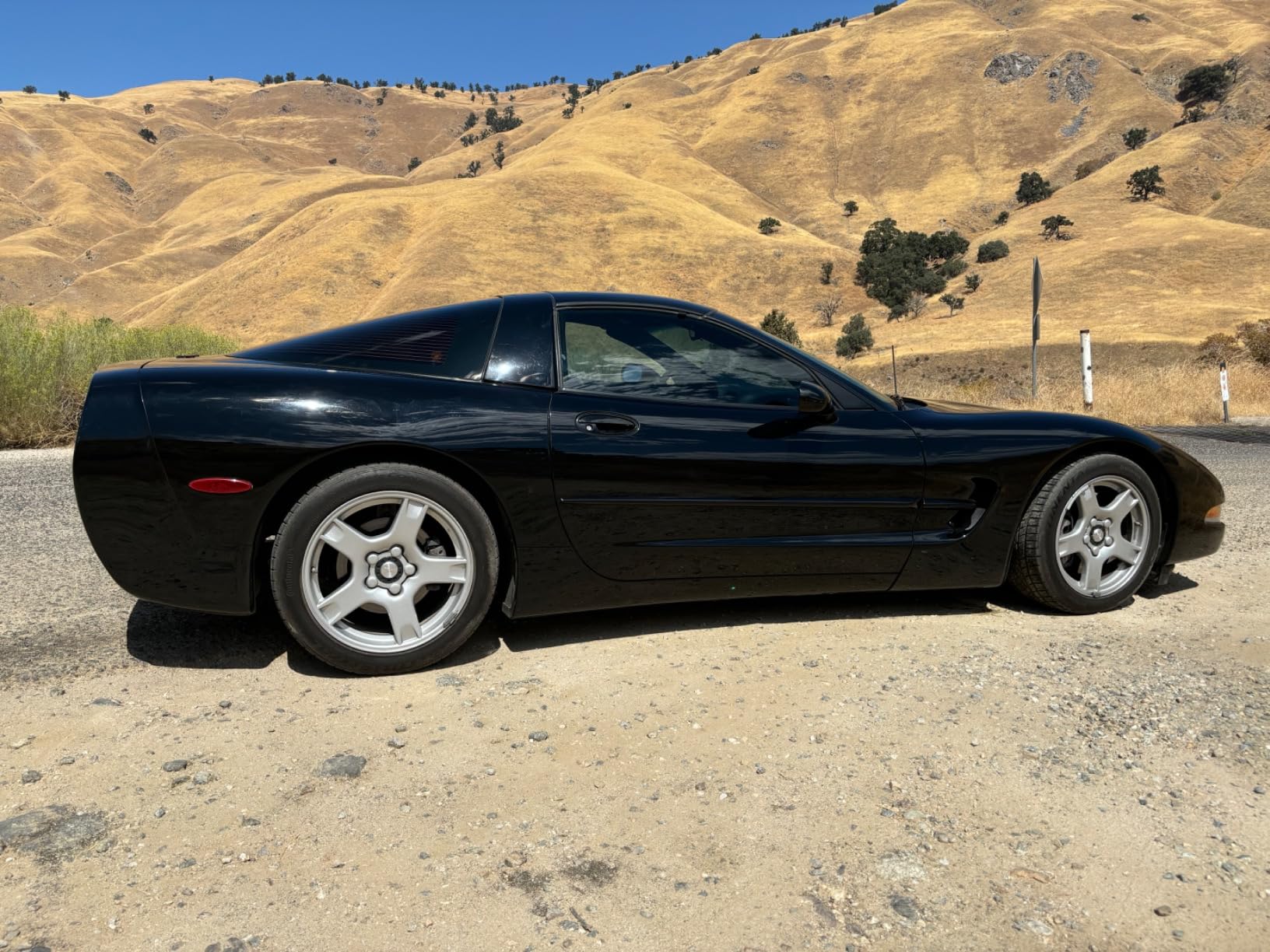 Griot's Garage Best of Show Detailer for Car Detailing, Wipes Away Dust, Fingerprints, and Light Dirt, Improves Paint Gloss and Color Between Washes, 10980, 22oz customer photo 1