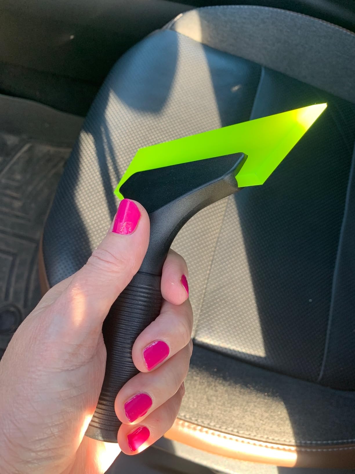 FOSHIO Small Squeegee with 5 Inch Green Rubber Blade Mini Wiper Window Tinting Tools for Mirror Glass Window Cleaner with Non-Slip Handle customer photo 1