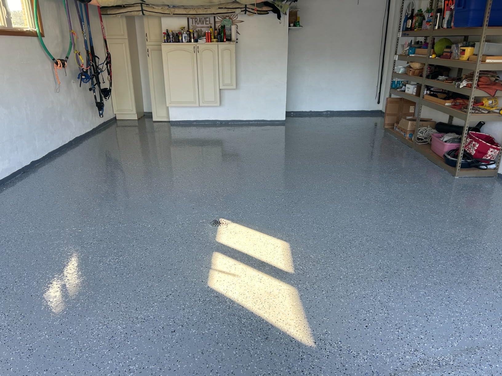 Rust-Oleum 293513 RockSolid Polycuramine Garage Floor Coating, 2.5 Car Kit, High Gloss Gray customer photo 2