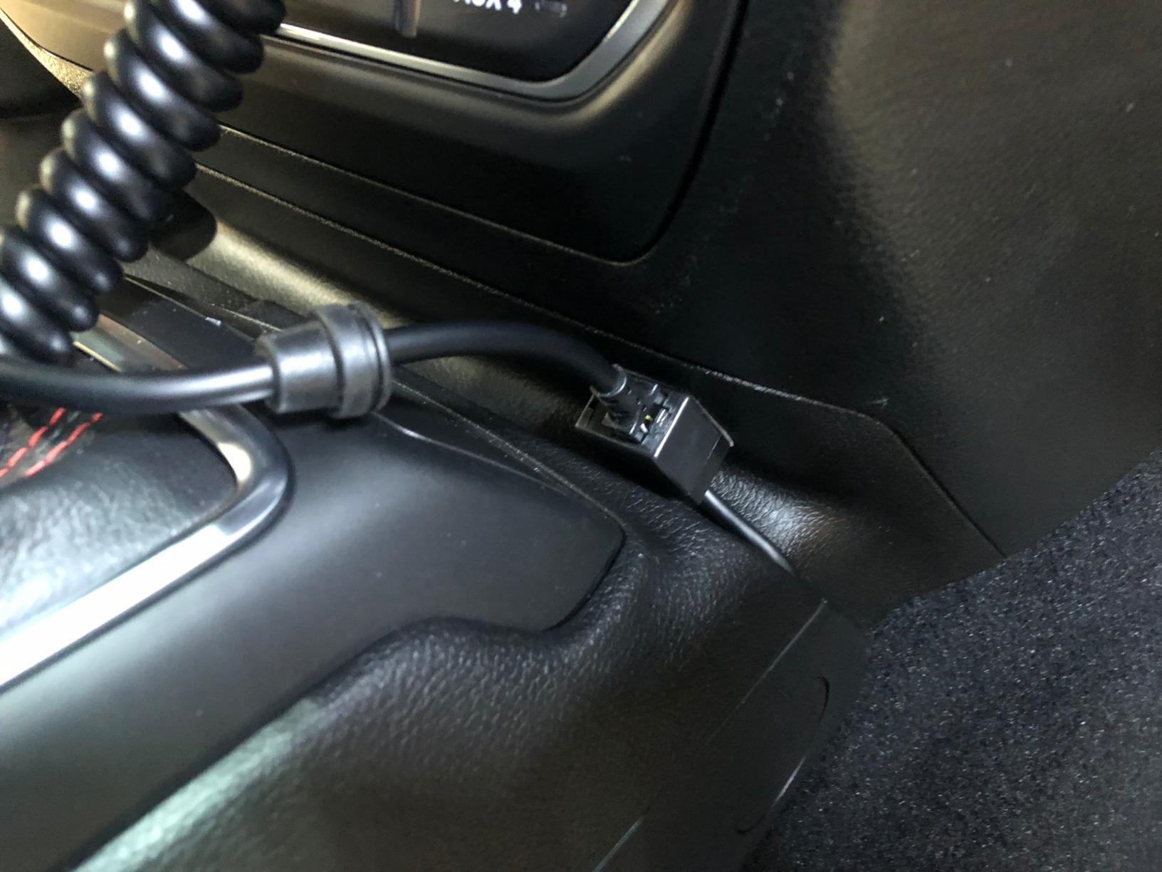 Uniden CMX760 Bearcat Off Road Series Compact Mobile CB Radio, 40-Channel Operation, Ultra-Compact for Easy Mounting, Large 7-Color Backlit LCD Display on Mic with Built-in Speaker Mic, Black customer photo 2