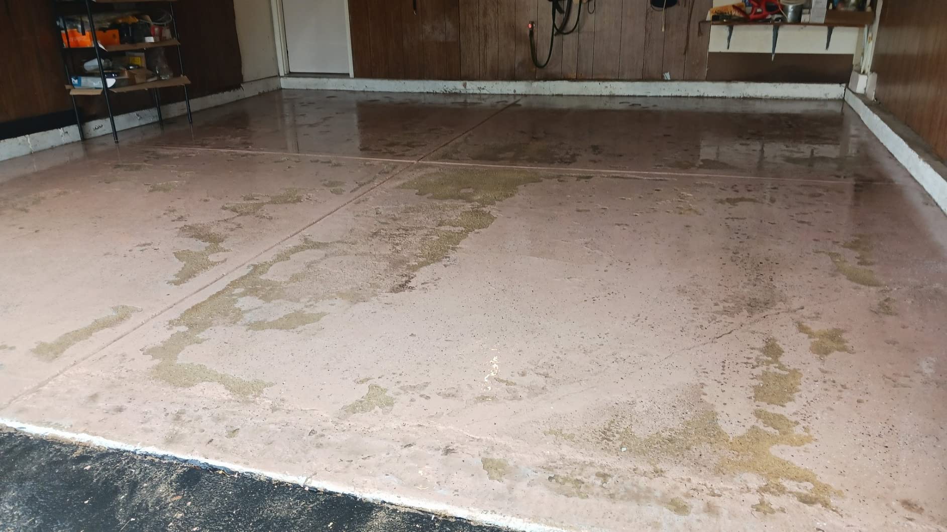 Nitro Tiles Vented Interlocking Garage Floor Tiles, 12