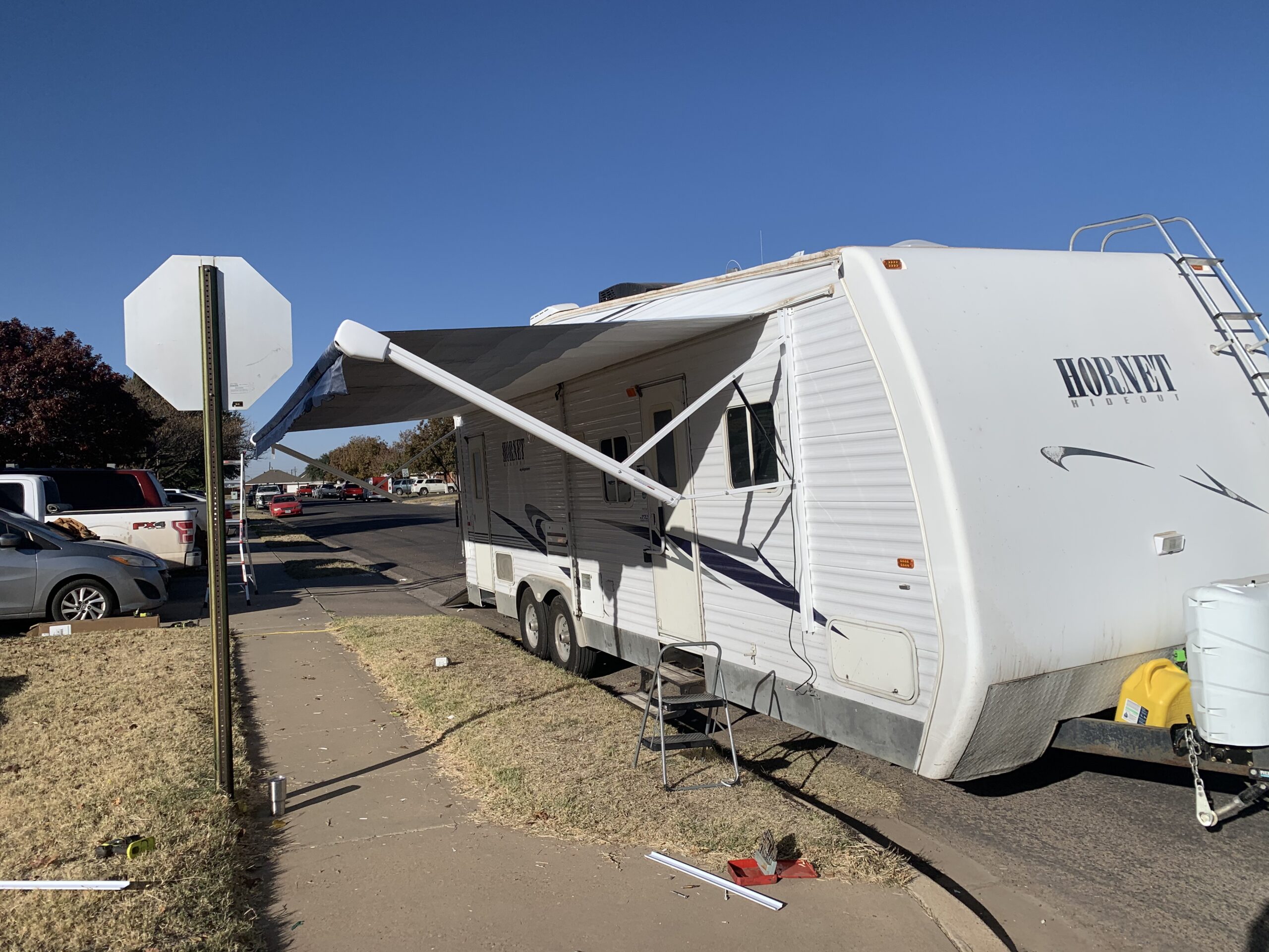 Solera Standard 12V Universal Awning Hardware Kit for 5th Wheel RVs, Travel Trailers and Motorhomes, Black customer photo 2