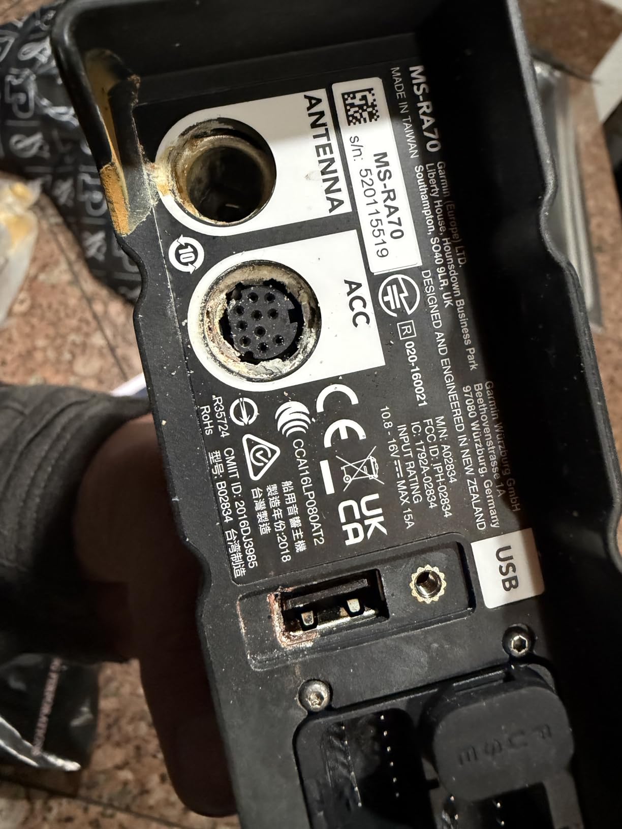 Fusion MS-RA70 Stereo with 4x50W AM/FM/Bluetooth 2-Zone USB Wireless Control for Fusion Link App customer photo 2