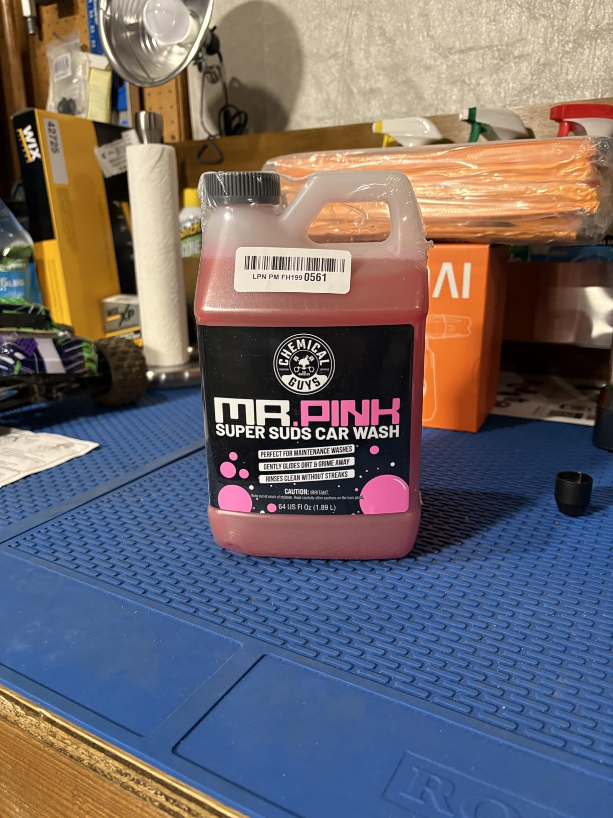 Chemical Guys Mr. Pink Car Wash Soap - 64 oz Super Suds Foaming Car Wash Soap for Cannon, Blaster, or Bucket Washing - pH Balanced, Safe on Wax, Sealant, Ceramic, and Clear Coat Finishes customer photo 1