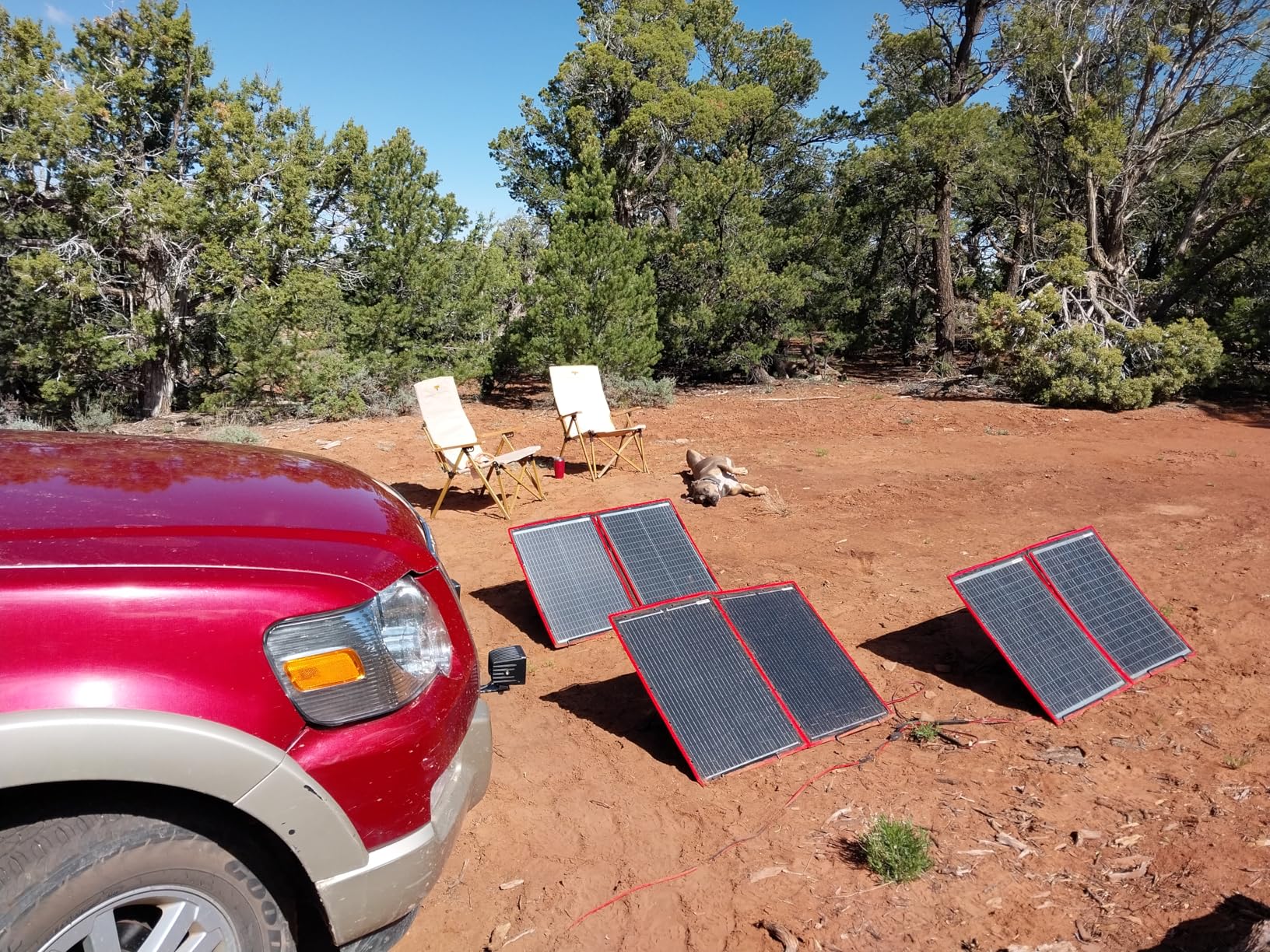 DOKIO 100W Portable Foldable Solar Panel Kit (19x26in, 5.3lb), with Separate Controller and Dual USB, Monocrystalline Charger for 12V Batteries & Power Stations, RV Camping Trailer Emergency Backup customer photo 1