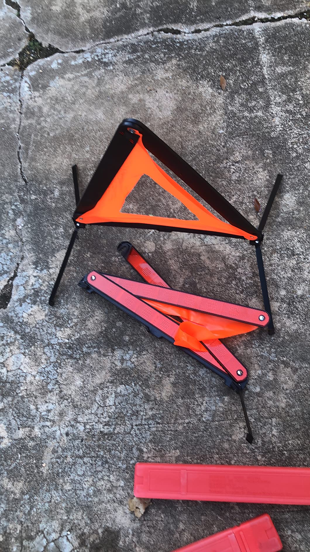 aikko Safety Triangle Kit Road Emergency Warning Reflector Roadside Reflective Early Warning Sign, Foldable 3 Pack of Emergency Car Kit customer photo 1