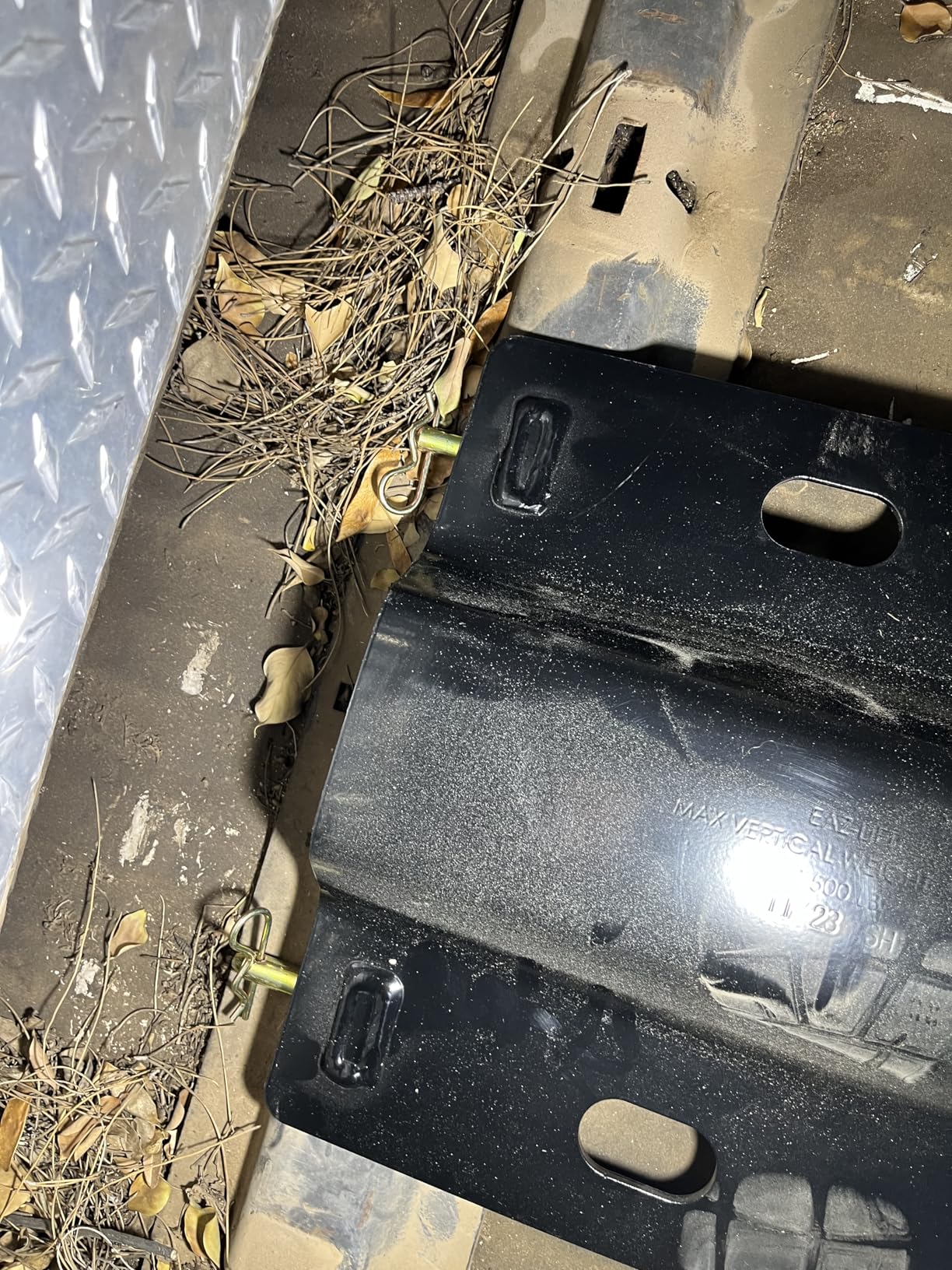 Eaz-Lift 48554 Gooseneck Ball Plate for 5th Wheel Rails customer photo 2