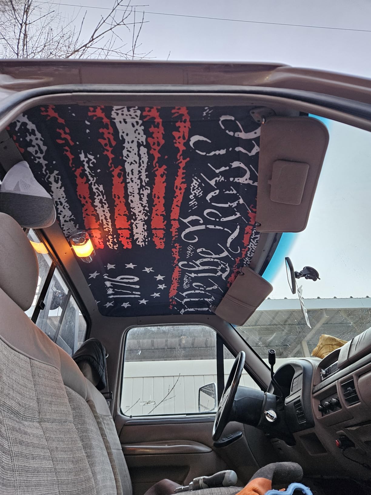 Gorilla Heavy Duty Spray Adhesive, Clear Glue, 14 Ounce (Pack of 1) - All Purpose with Comfort Nozzle for Indoor or Outdoor customer photo 2