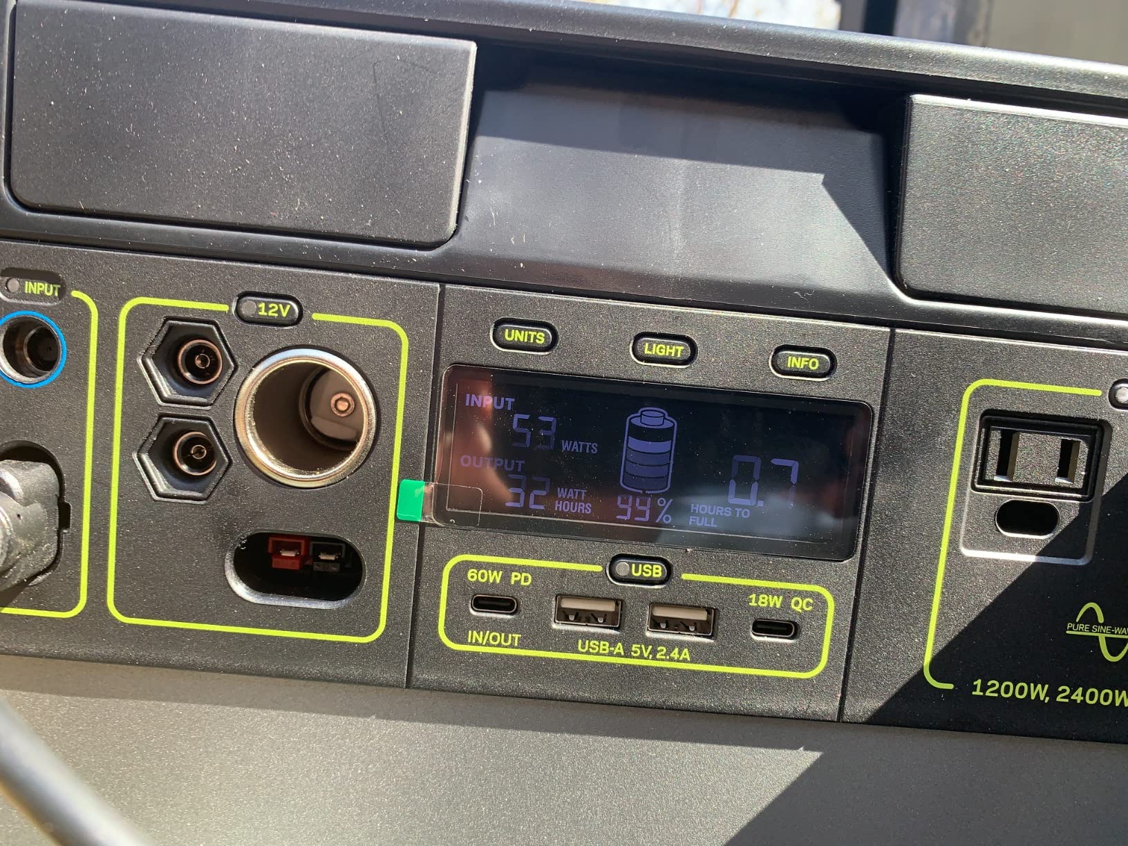 Goal Zero Boulder 200 Briefcase, 200-Watt Monocrystalline Solar Panel with Kickstand, Portable Solar Panel for Camping and Tailgating, Emergency Solar Power customer photo 1