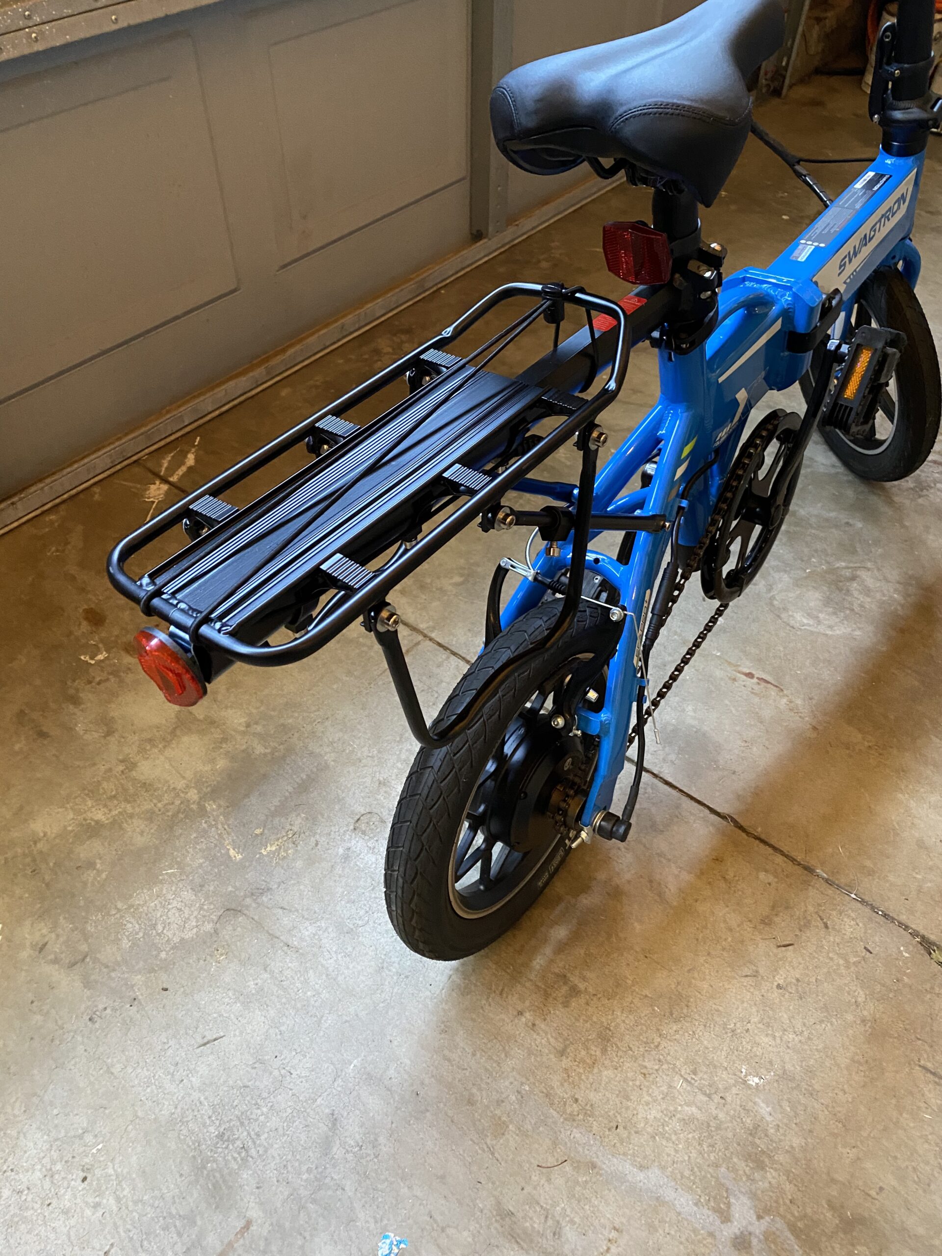 Dirza Rear Bike Rack Bicycle Cargo Rack Quick Release Adjustable Alloy Bicycle Carrier 115 lbs Capacity Easy to Install Black customer photo 2