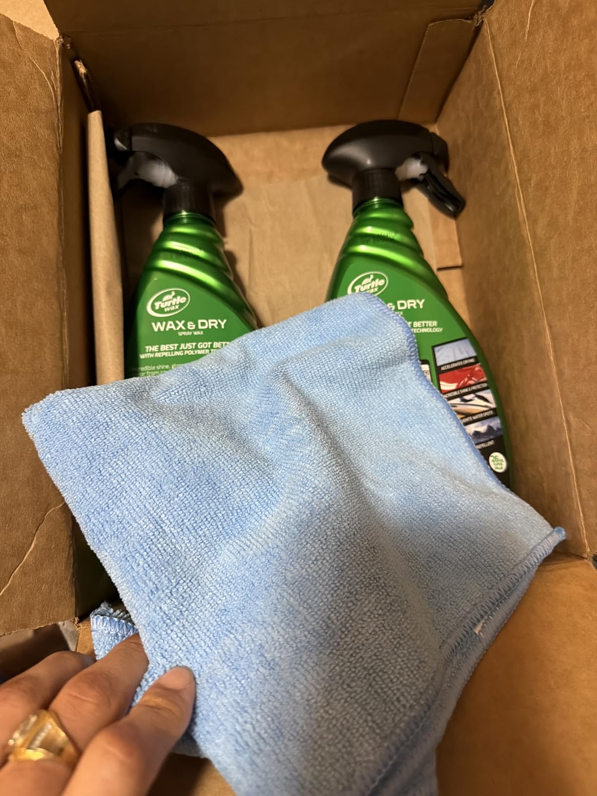 Turtle Wax 50834 1-Step Wax and Dry, Quick and Easiest Step to High Shine, for Cars, Trucks, Motorcycles and RVs, 26 oz. Double Pack with Microfiber Towel customer photo 1