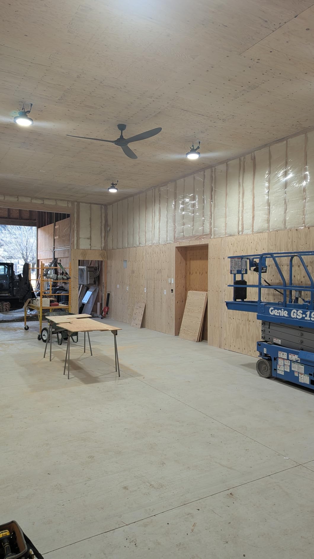 HYPERLITE UFO Led High Bay Light 150W 21,750lm 5000K 1-10V Dimmable High Bay Led Lights UL Listed US Hook 5' Cable Led High Bay Lights Alternative to 650W MH/HPS for Gym Factory Warehouse customer photo 2