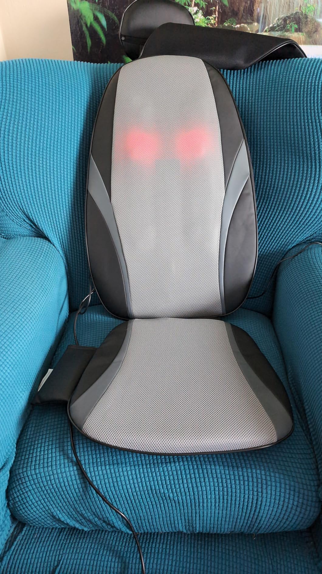 Snailax Shiatsu Back Massager with Heat Massage Chair Pad Kneading Back Massager for Pain Relief Deep Tissue Chair Massage Pad for Office Home customer photo 1