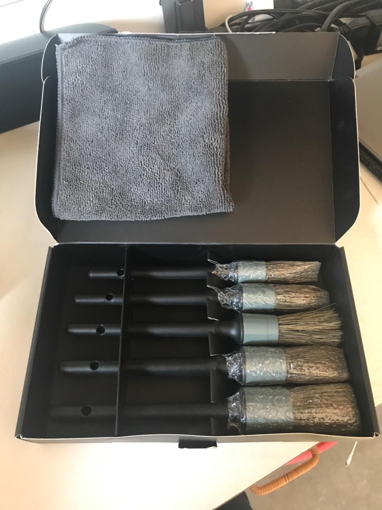 TAKAVU Complete Car Detailing Brush Kit (10 Piece) - Boar Hair Detail, Wire & Vent Brushes with Microfiber Towel for Wheels, Interior, Engine Bay Cleaning customer photo 1