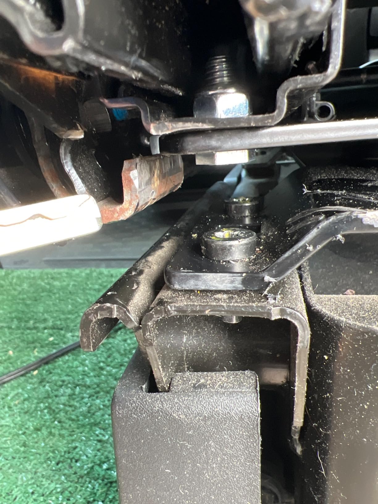 SCOPEMA Passenger Side Seat Swivel for Dodge Ram ProMaster (2013-Current) customer photo 3