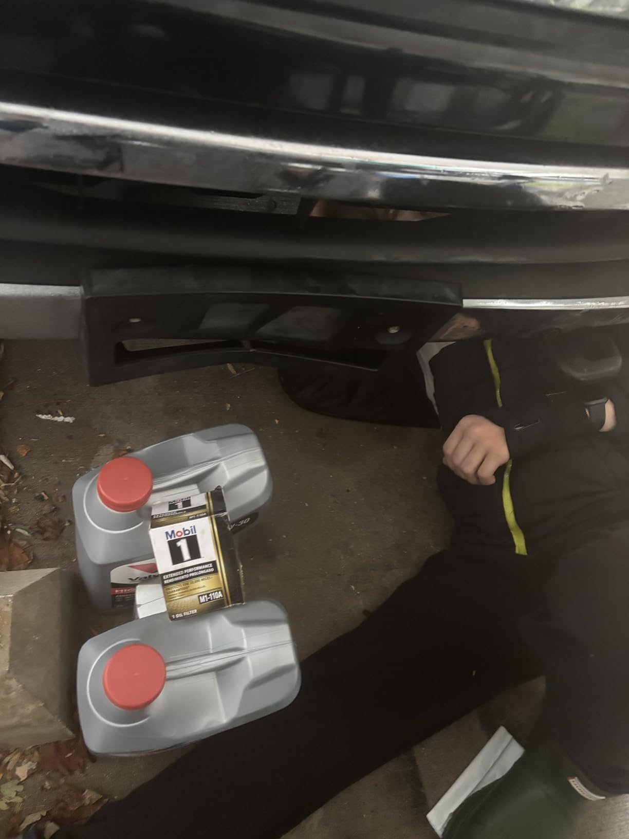 Mobil 1 Extended Performance Oil Filter, M1-110A | Synthetic Blend, High Efficiency 20,000 Mile Protection | 2 Pack customer photo 1