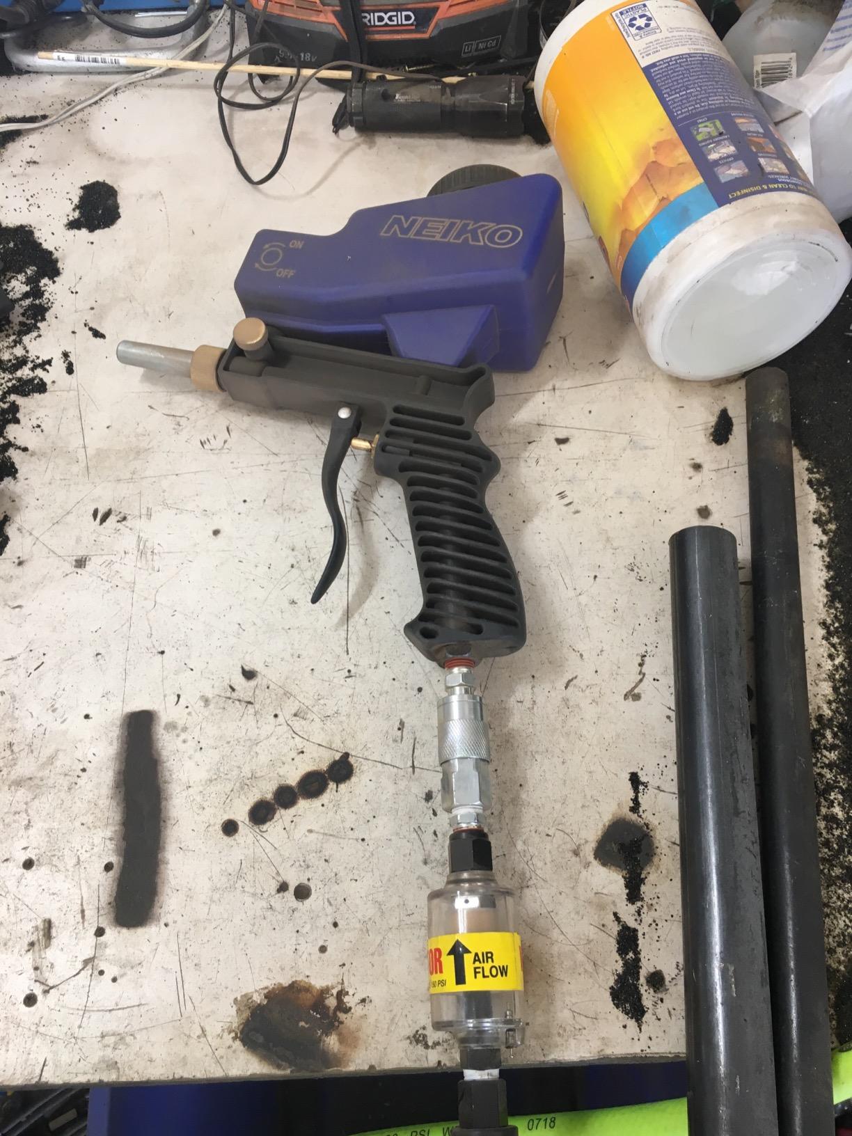 NEIKO 30068A Air Sand Blaster Gun | Remove Paint, Rust, Stains, and Grime on Surfaces | Gravity Feed | Replaceable Steel Nozzle customer photo 2