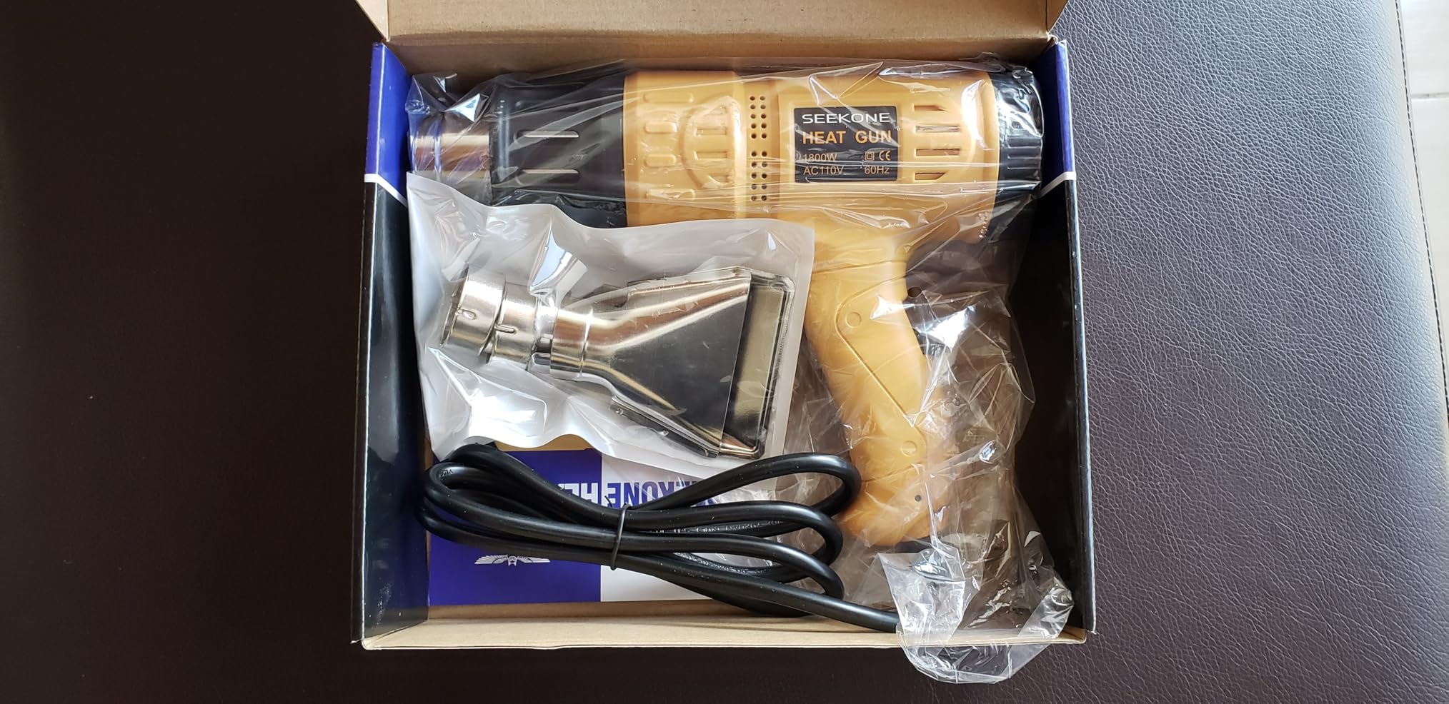 SEEKONE Heat Gun 1800W 122℉-1202℉（50℃- 650℃）Fast Heating Heavy Duty Hot Air Gun Kit Variable Temperature Control Overheat Protection with 4 Nozzles for Crafts, Shrinking PVC, Stripping Paint(5.2FT) customer photo 1