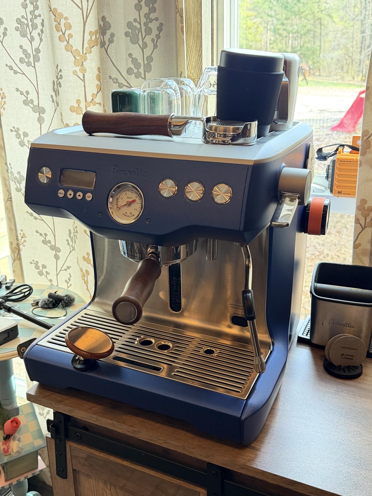 3M 2080 Series CF12 Black Carbon Fiber - 5ft x 1ft - 5sq ft - Dual Cast 3D Weave Embossed Vinyl Car Wrapping Film customer photo 1