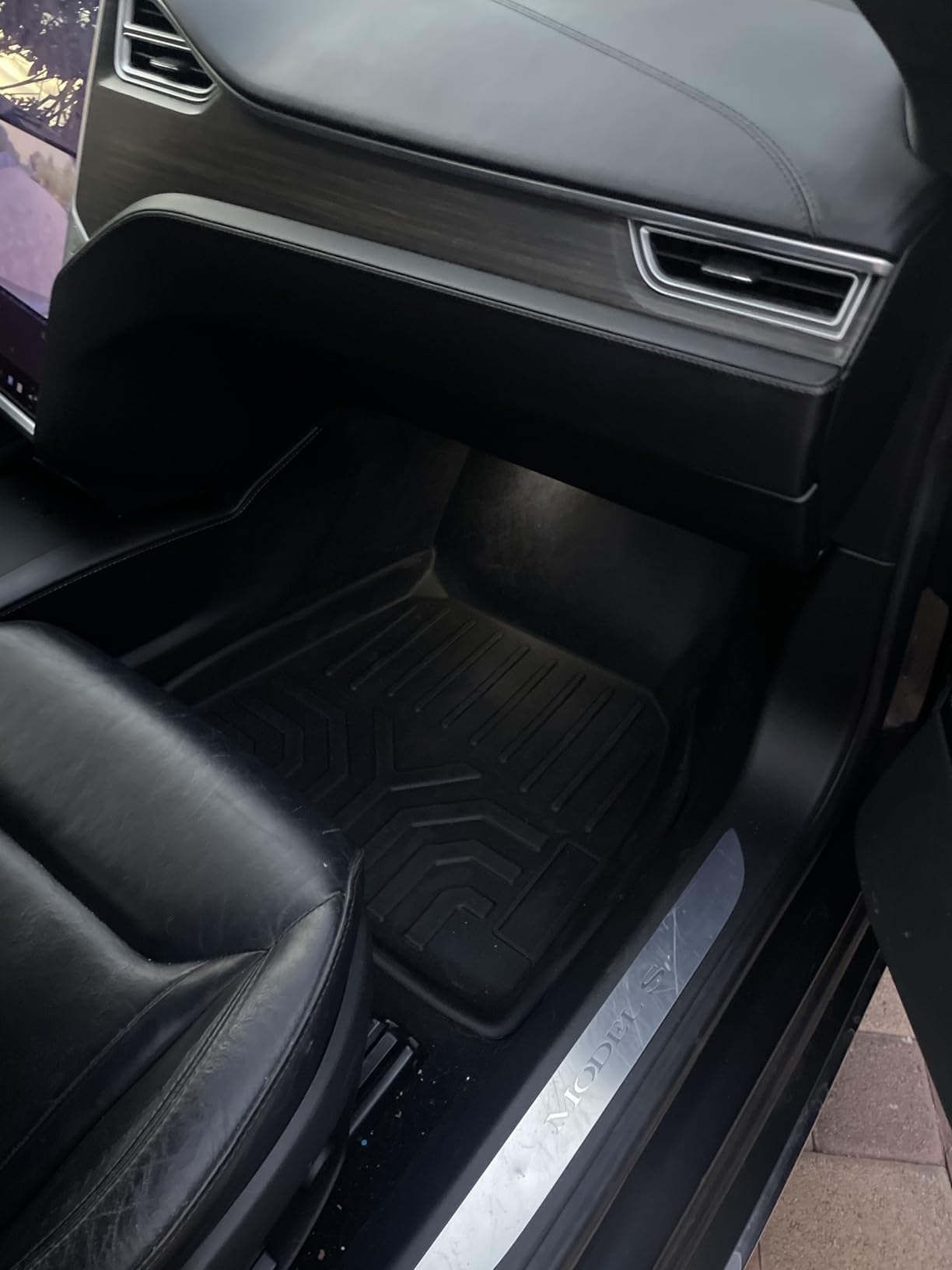 KIWI MASTER Floor Mats for 2009-2018 Dodge Ram 1500/2500/3500 Crew Cab, 2019-2024 Ram 1500 Classic Crew Cab, All Weather Car Mats, Custom Fit TPE Floor Liners, Front & Rear 2 Row, Black customer photo 2