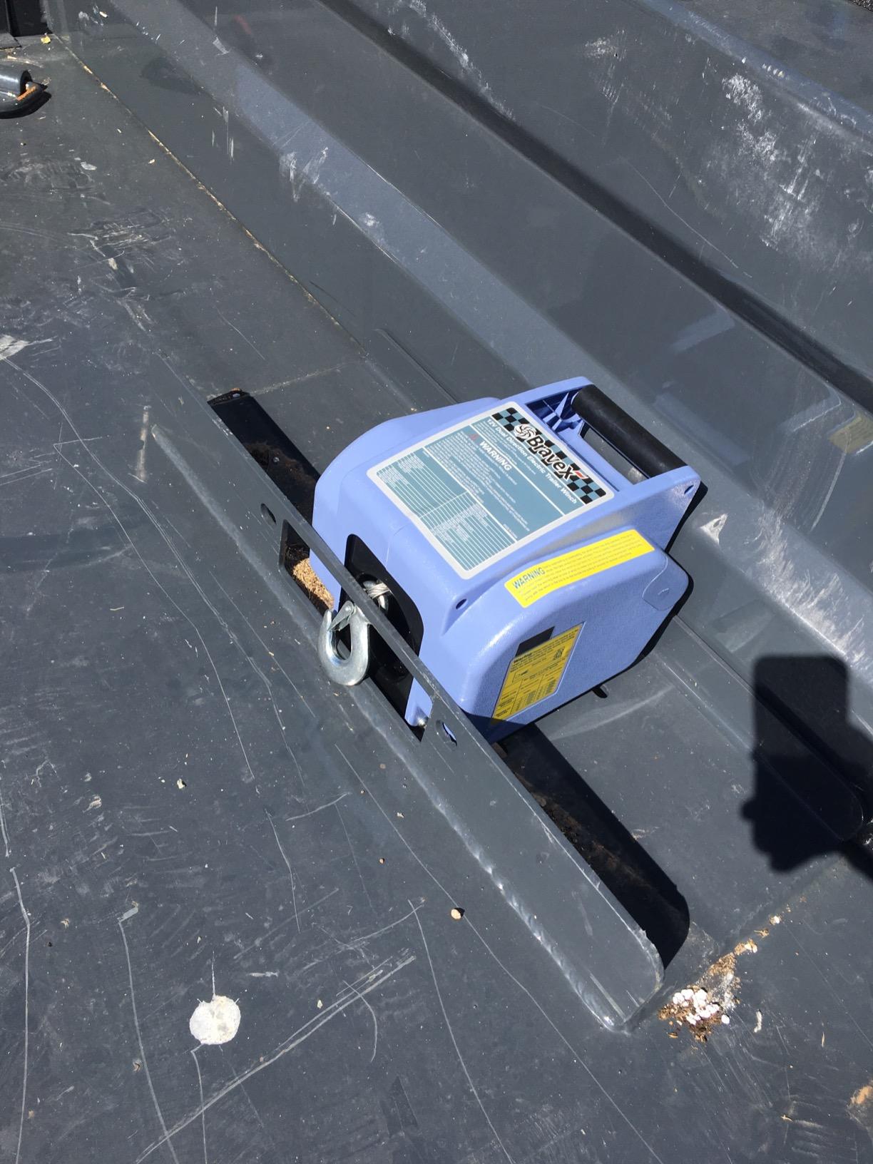 Bravex Trailer Winch 6000LBS, Reversible Portable 12-Volt DC Electric Winch Boat Trailer Truck Power-in, Power-out (Corded Remote Control & Hand Crank) customer photo 1