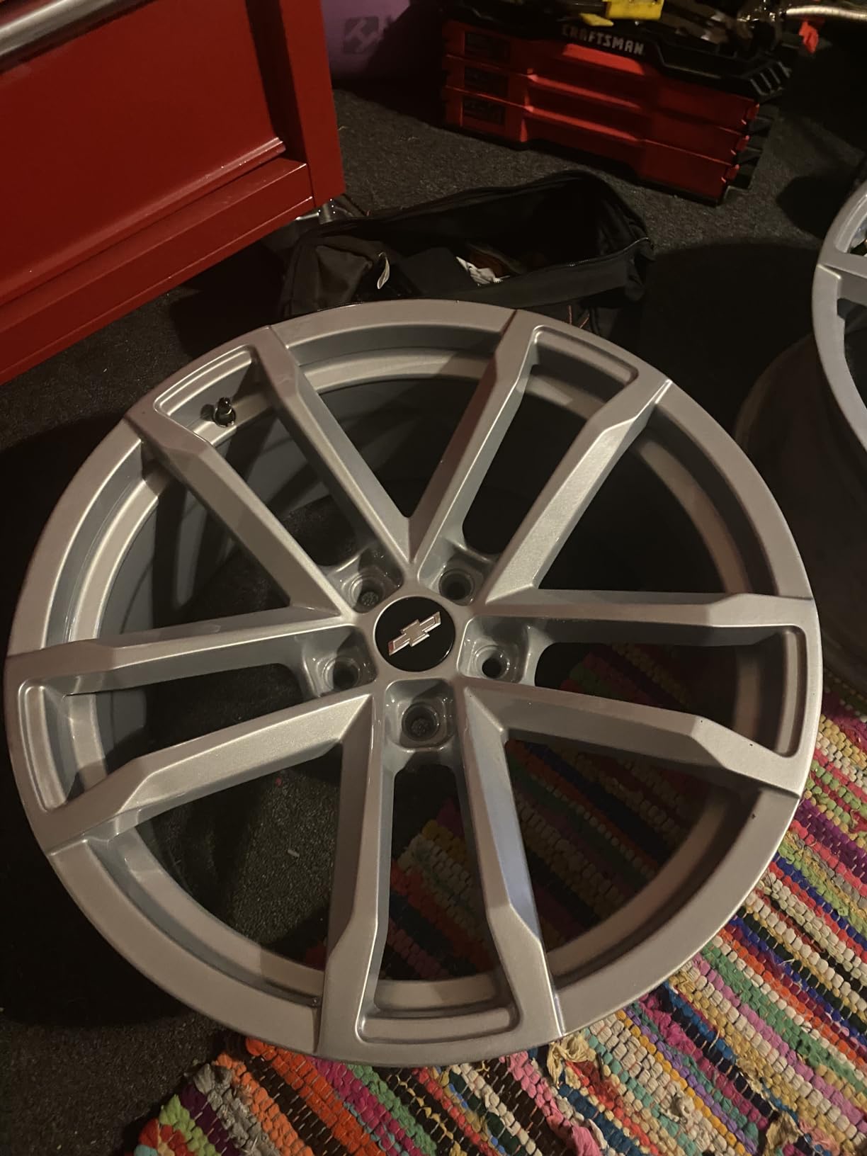 General Motors 4ea Set 22791586 Chevrolet Camaro Genuine Gloss Black Bowtie Wheel Center Cap customer photo 2