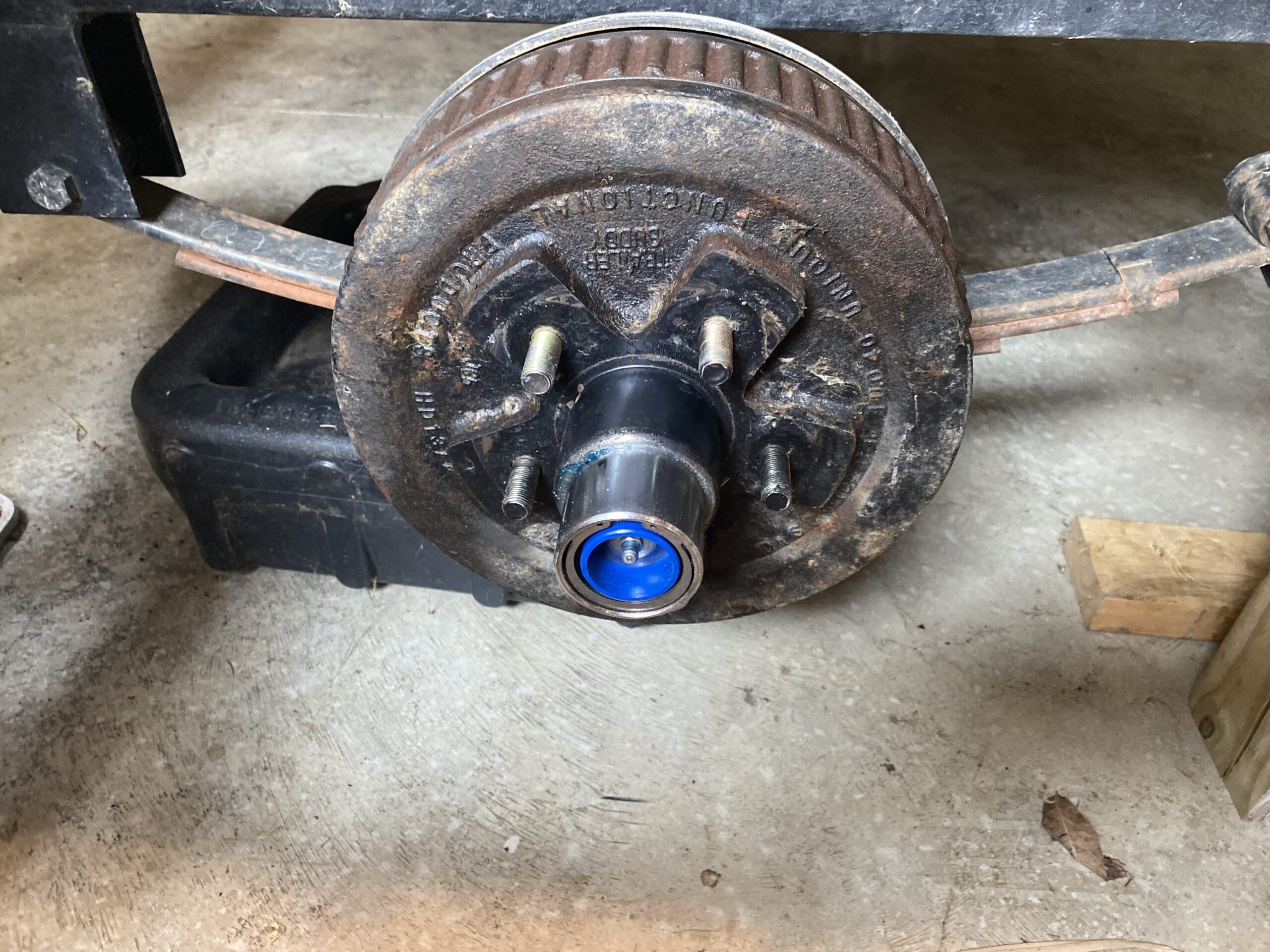 Bearing Buddy 1980A - USA-Made Chrome Plated Bearing Protector w/ 19B Bra & Blue Grease Indicator - Wheel Bearing Protectors for Boats, RVs, & More - Only Fits Hubs w/ 1.980