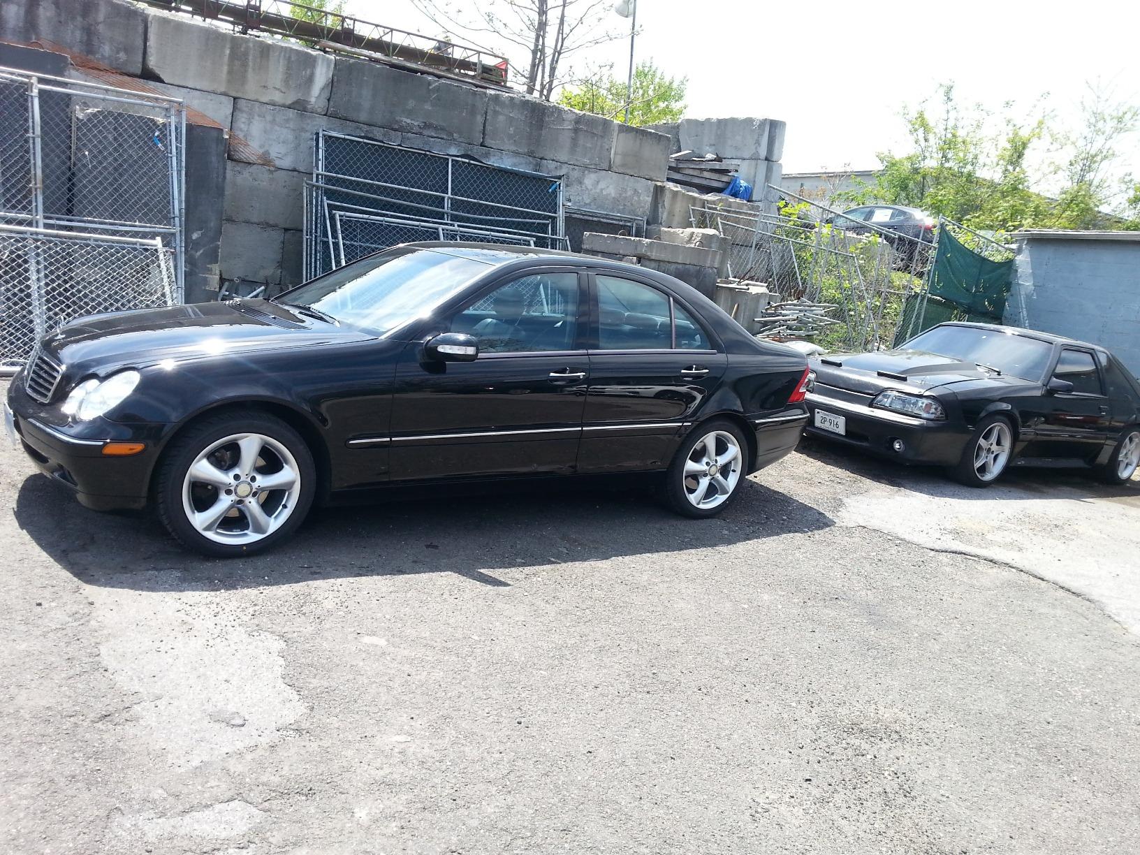 ARES 70371 - Macpherson Strut Spring Compressor - Repair Bent Struts, Strut Tubes, and Damaged Struts - Drop Forged Jaws with Safety Pins for Safe and Easy Compression customer photo 1