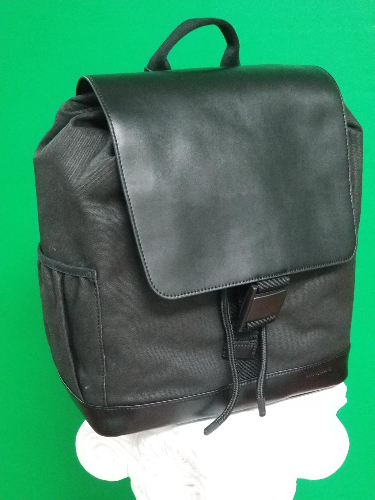 EMART Upgrade Green Screen, 58x74in Collapsible Chroma Key Panel for Background Removal, Portable & Retractable Wrinkle-Resistant Backdrop with Stand for Streaming, Photographic Studio, TikTok customer photo 1