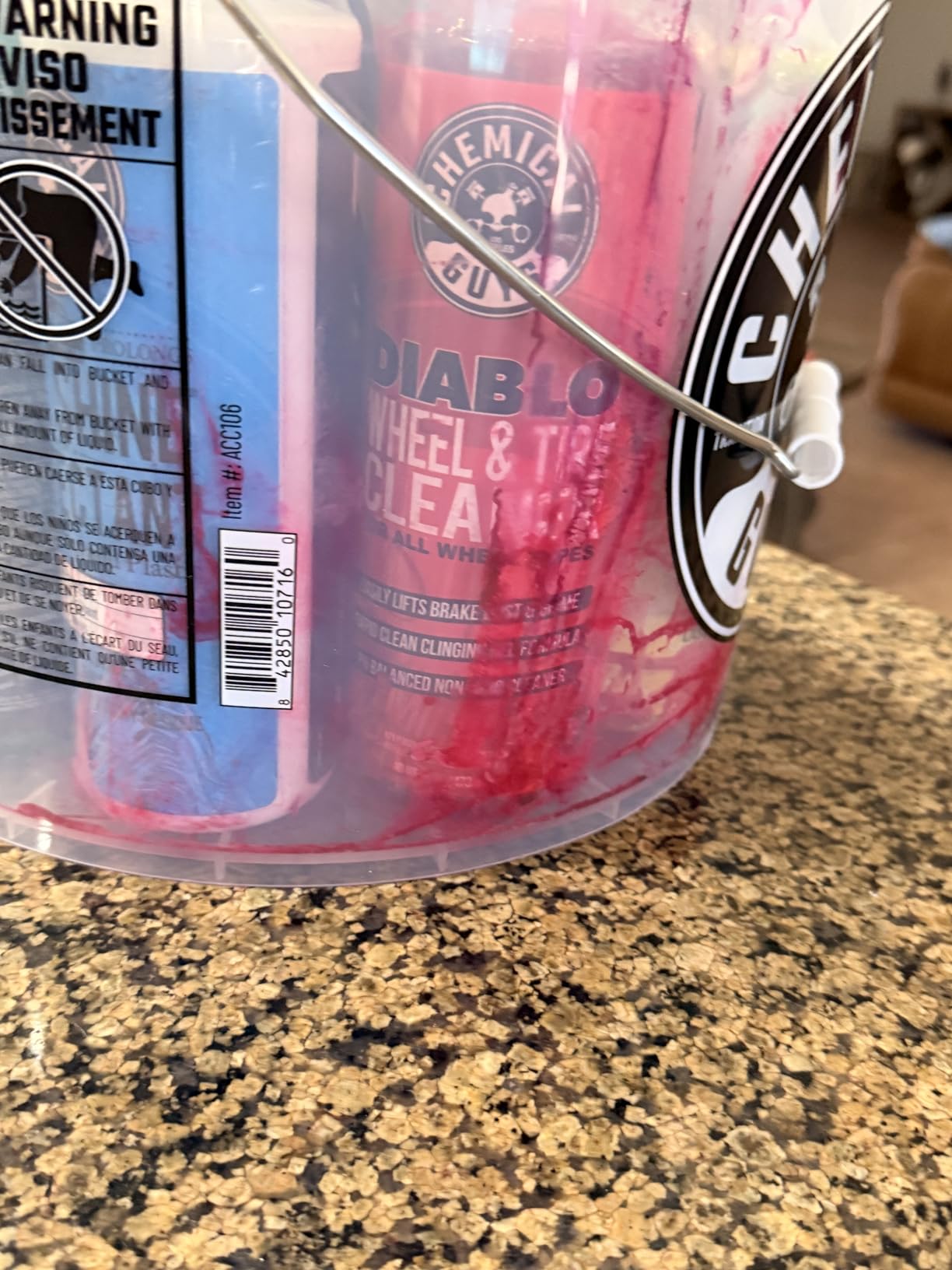 Chemical Guys Car Wash Kit 14-Pc Arsenal Builder - with Foam Blaster, Wash Bucket, Towels, Applicators, and 16 oz Soaps, Waxes, and Cleaners - Complete Car Detailing Gift Set customer photo 1