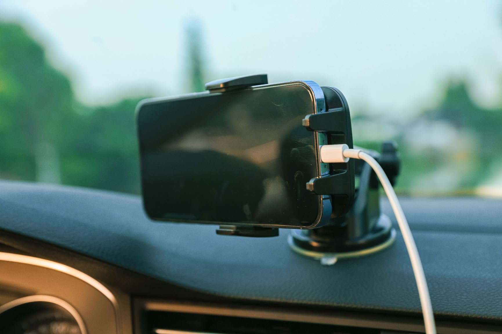 VANMASS Car Phone Mount, 85+LBS Strongest Suction & Military-Grade Ultimate Car Phone Mount, Cell Phone Holder for Dash Windshield Vent for iPhone Automobile Accessory Kits, Ink Black customer photo 2