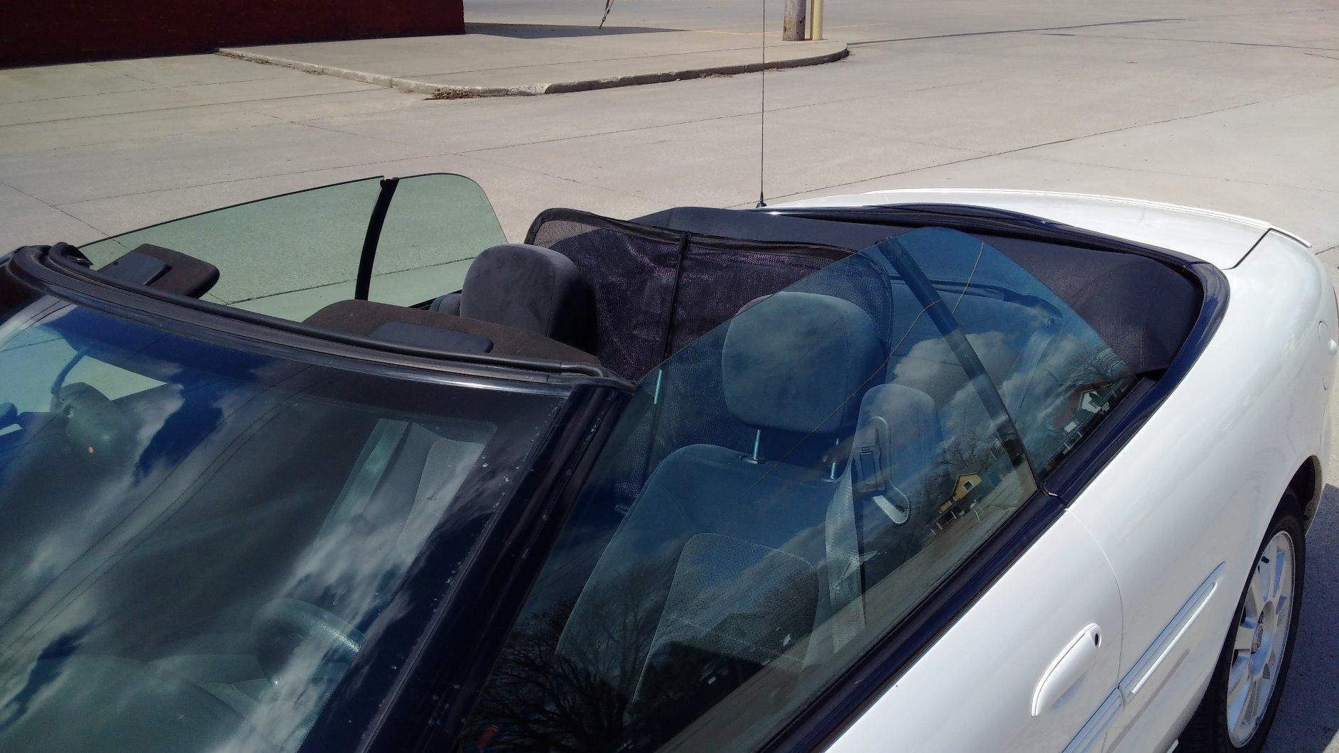 Windscreen Wind Deflector for Convertible Cars - Stop Crazy Hair and Enjoy The Drive customer photo 1