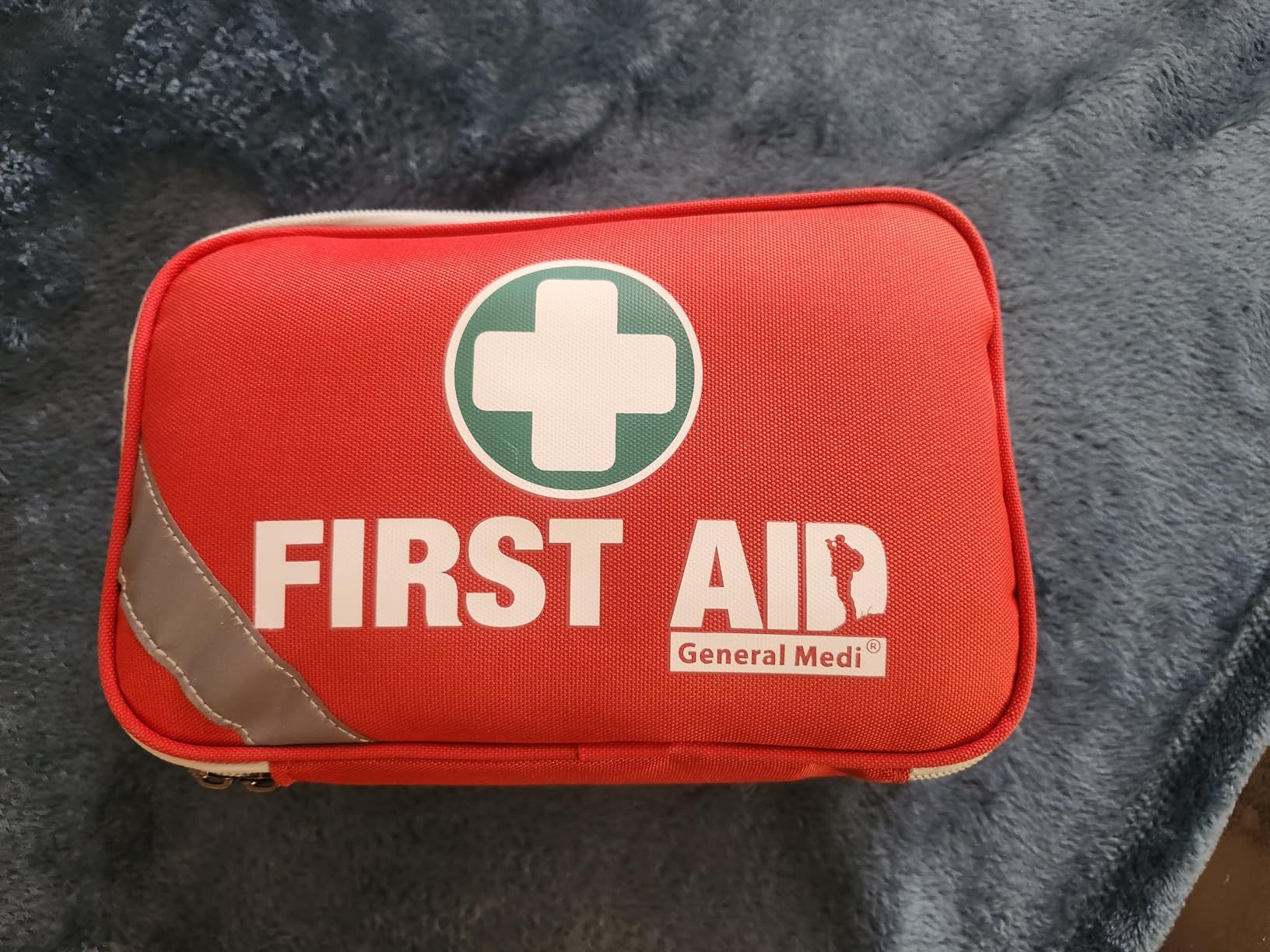 General Medi 2-in-1 First Aid Kit (215 Piece Set) + 43 Piece Mini First Aid Kit - Includes Ice Pack, Moleskin Pad and Emergency Blanket for Travel, Home, Office, Car, Workplace customer photo 2