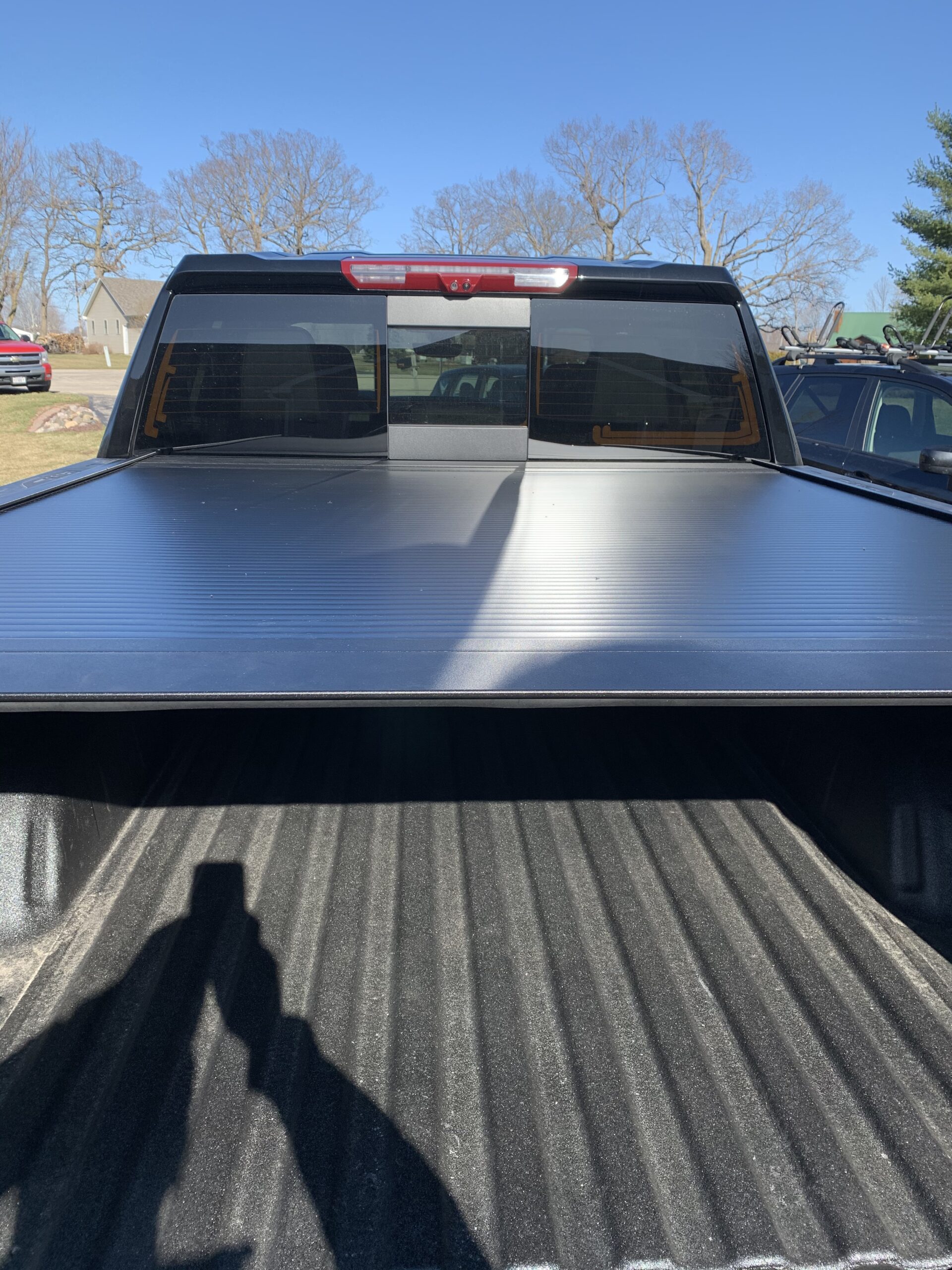 RealTruck Retrax RetraxONE MX Retractable Truck Bed Tonneau Cover | 60481 | Fits 2019 - 2025 Chevy/GMC Silverado/Sierra, w/ MultiPro/Flex tailgate (w/o Carbon Pro bed) 5' 10