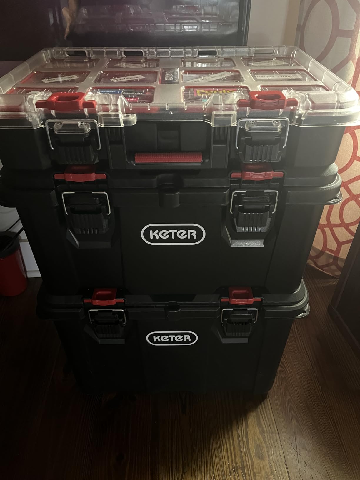 Keter Masterloader Resin Rolling Tool Box with Locking System and Removable Bins - Perfect Organization and Storage Chest for Power Drill, Tape Measure, and Screwdriver Set, Black customer photo 2