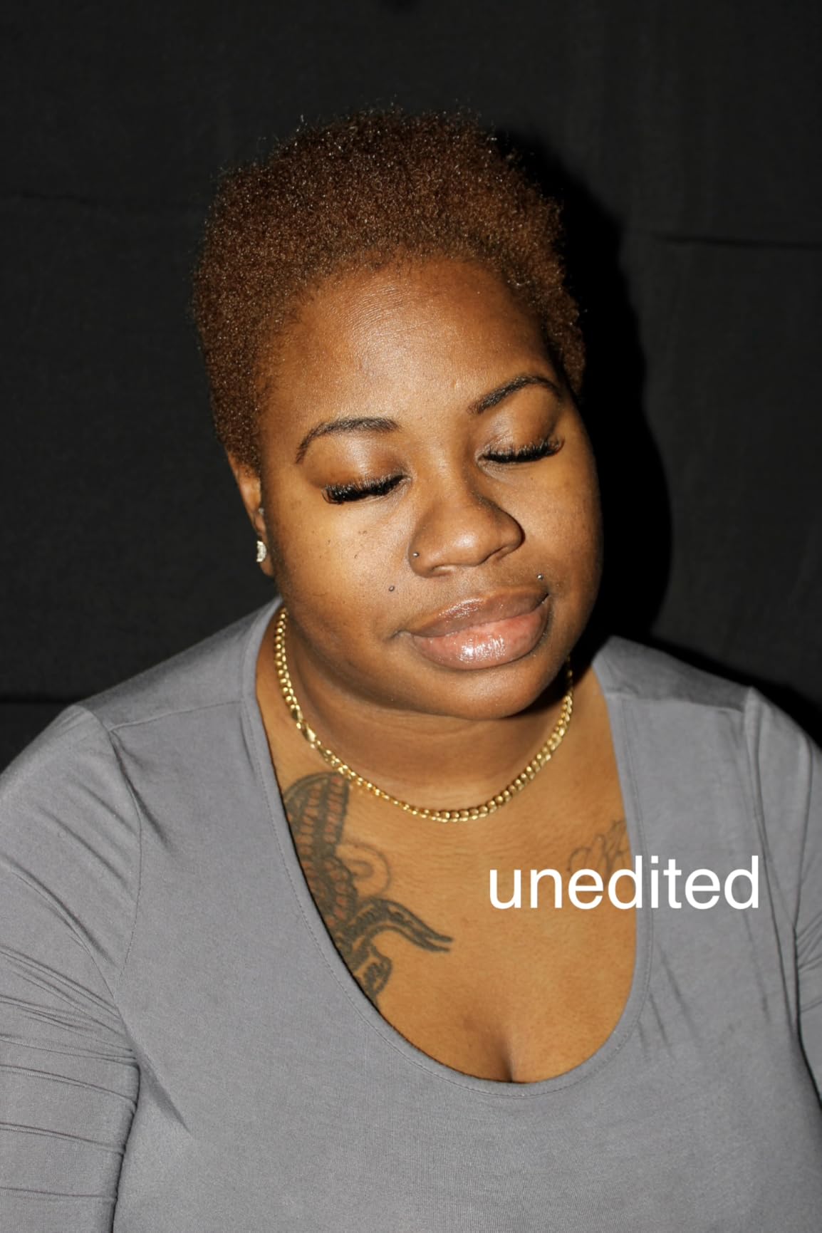 EMART 8.5 x 10 ft Backdrop Support System, Professional Photography Lighting Kit with 5500K 50W LED, 6 * 9ft Backdrop *3, Reflector, Umbrellas & Softbox Lighting Kit for Studio, Portrait, Video Shooting customer photo 2