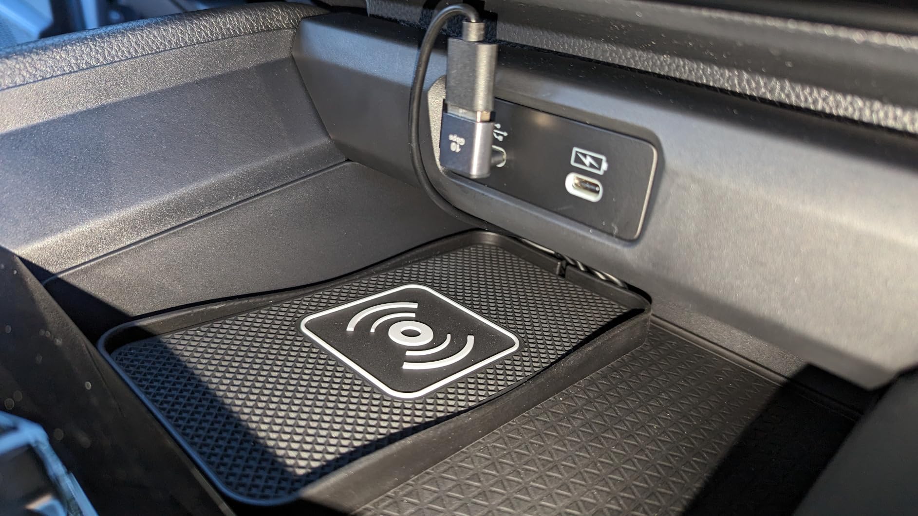 POLMXS Wireless Charger Car Charging pad 15W Fast Wireless Phone Charger Cell Phone Flat Charging mat Compatible with iPhone 11/12/12/14/15 Galaxy S21/S22/S23/24 NOTE10(C3Y) customer photo 2